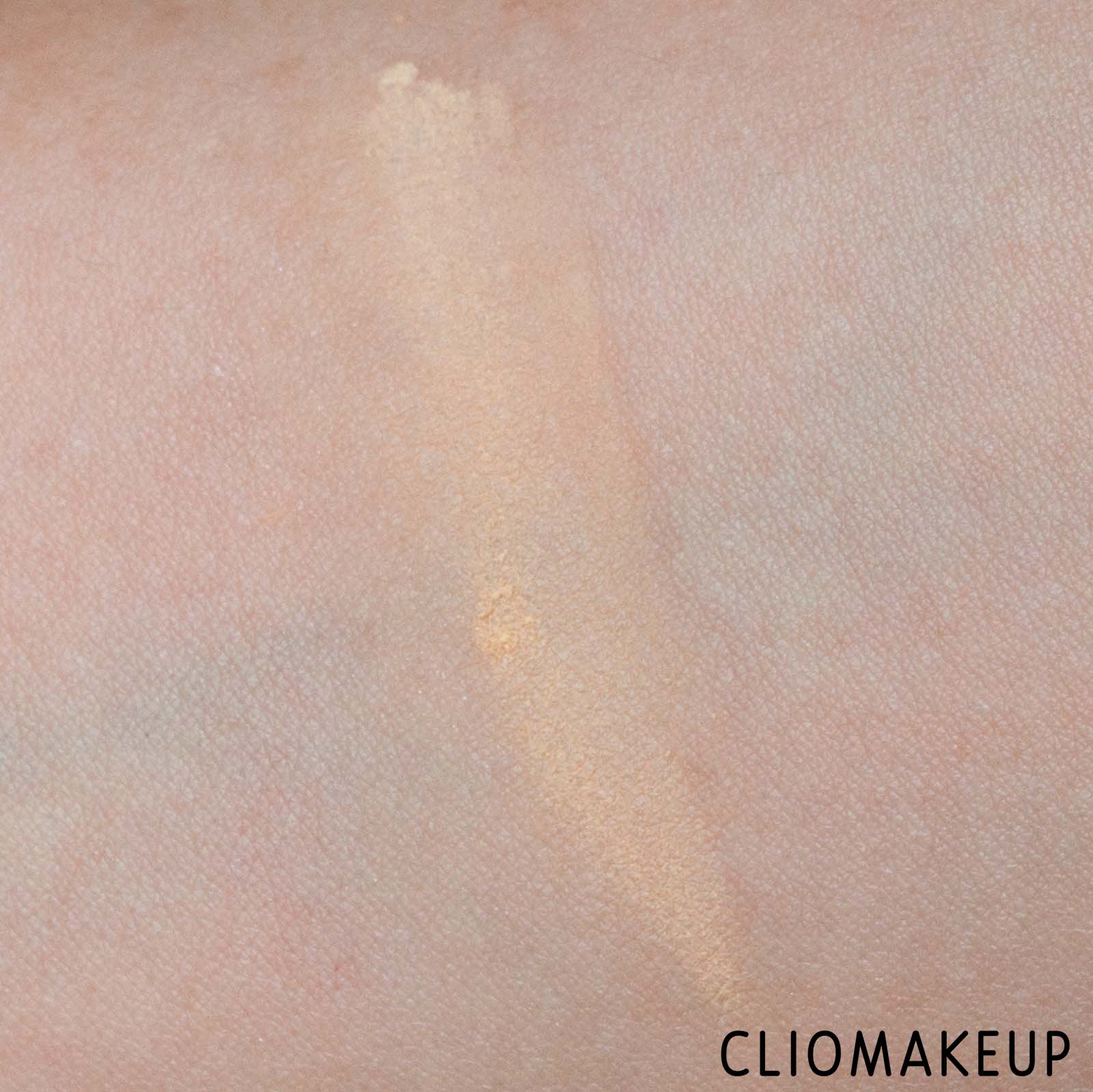 cliomakeup-recensione-cipria-makeup-revolution-luxury-powder-banana-6