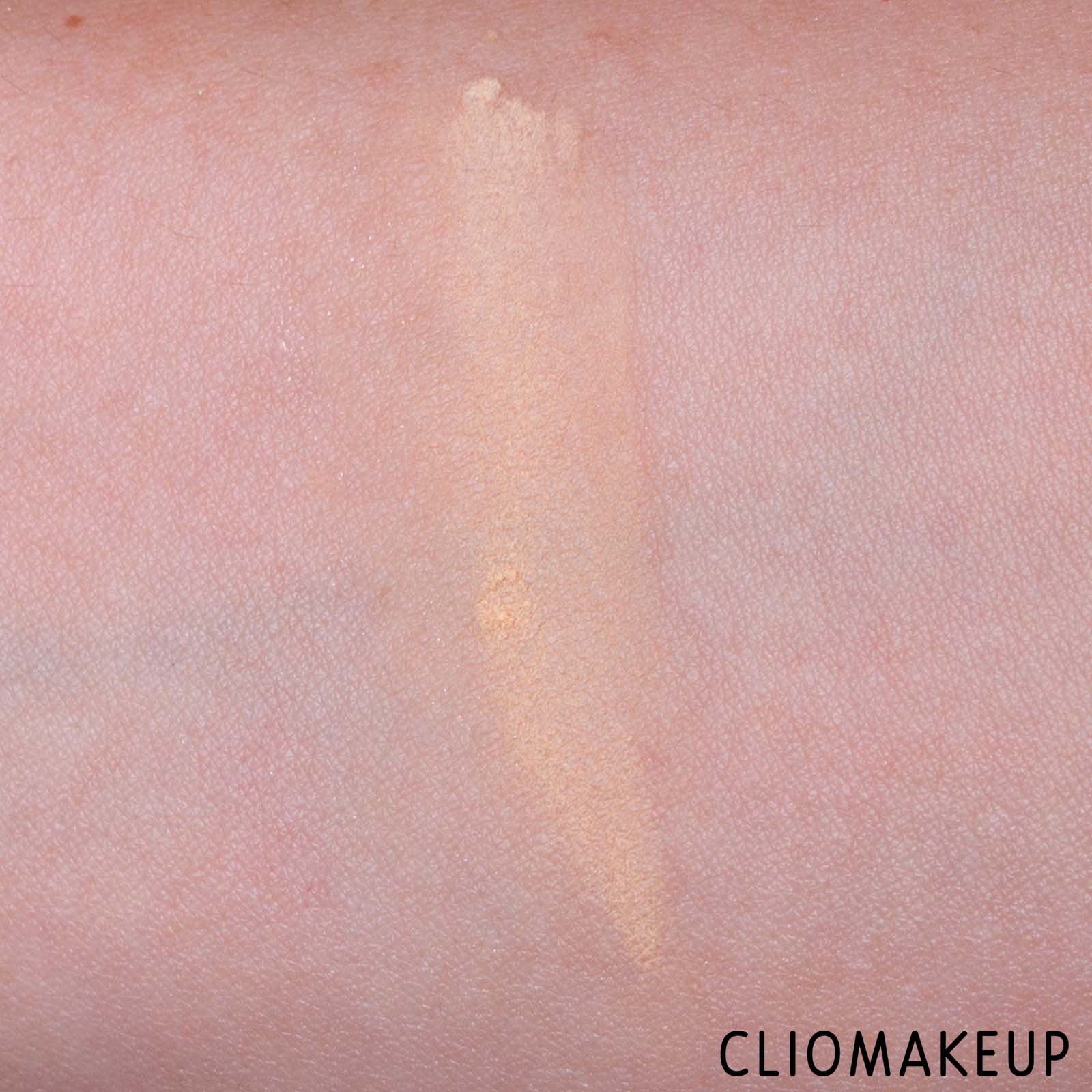 cliomakeup-recensione-cipria-makeup-revolution-luxury-powder-banana-7