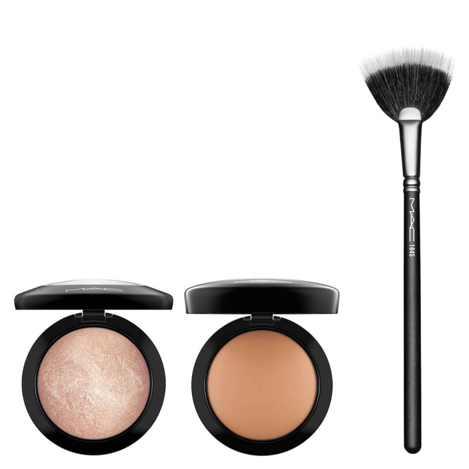 Cliomakeup-saldi-estivi-lookfantastic-19-MAC-Bronze-Glow-Bundle