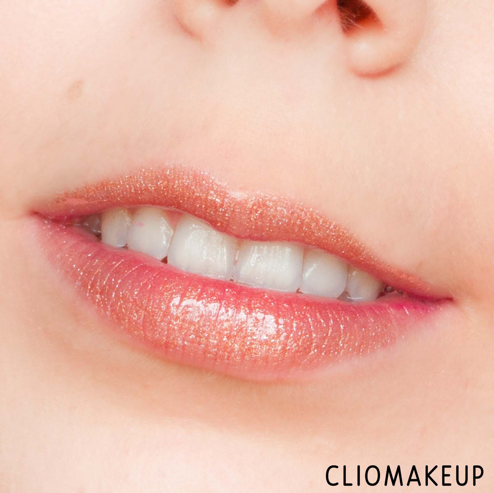 cliomakeup-recensione-gloss-nyx-filler-instinct-plumping-lip-polish-12