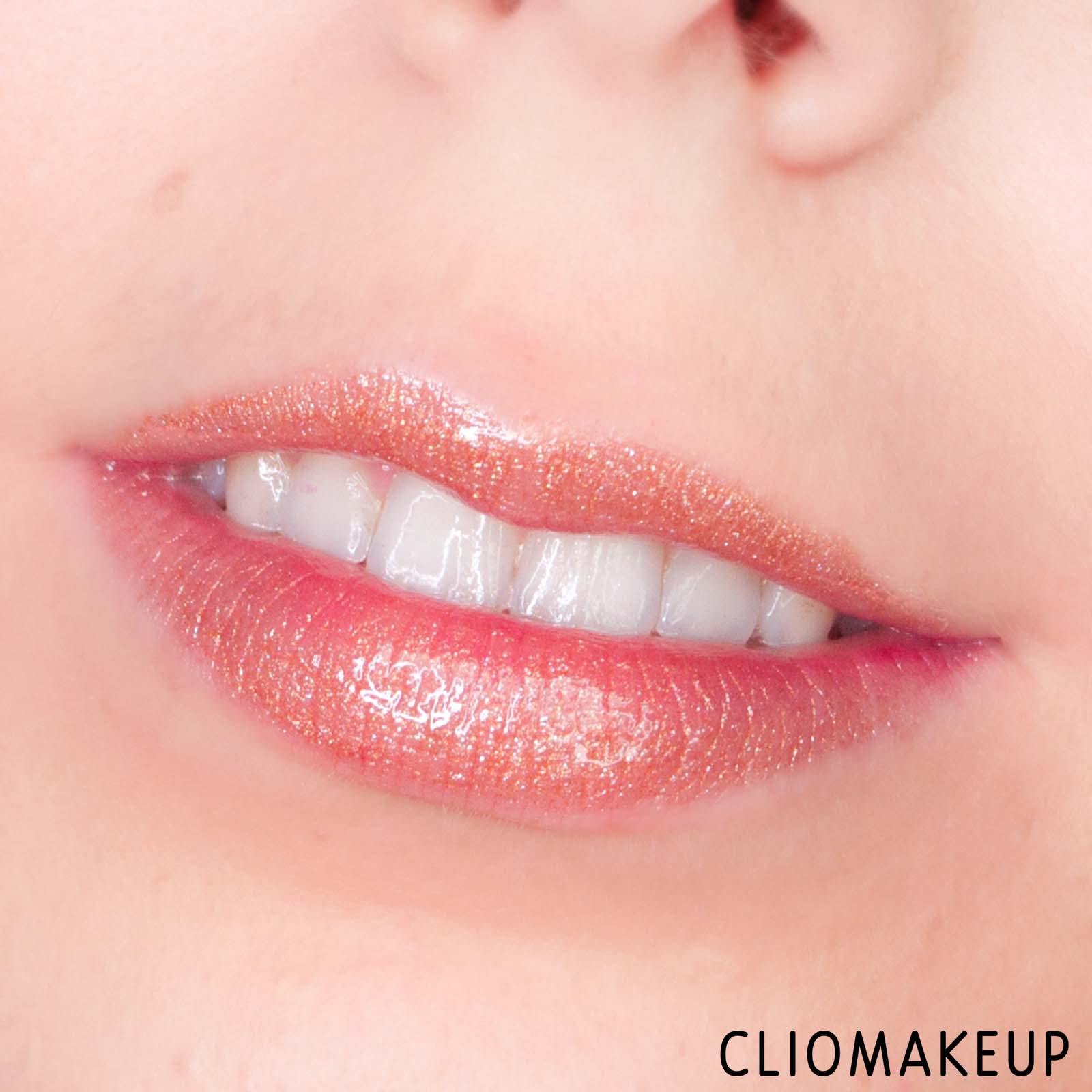 cliomakeup-recensione-gloss-nyx-filler-instinct-plumping-lip-polish-13