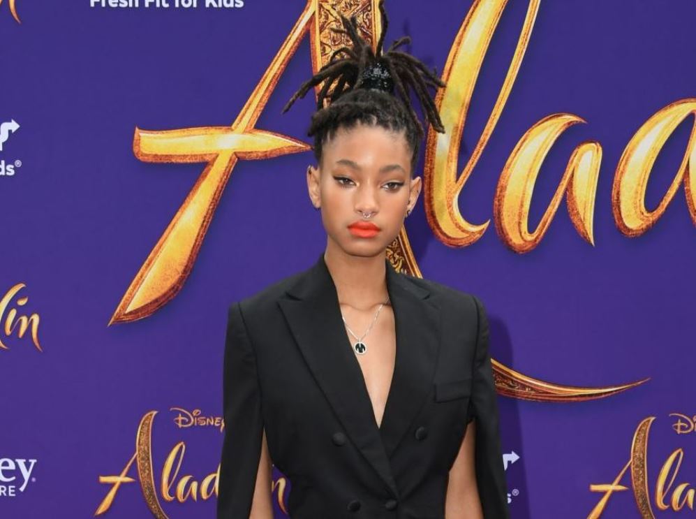 cliomakeup-Premiere-film-Disney-2019-17-willow-smith-makeup