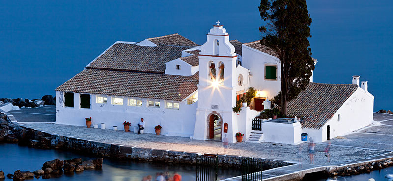 isole greche più belle: monastero di Corfù