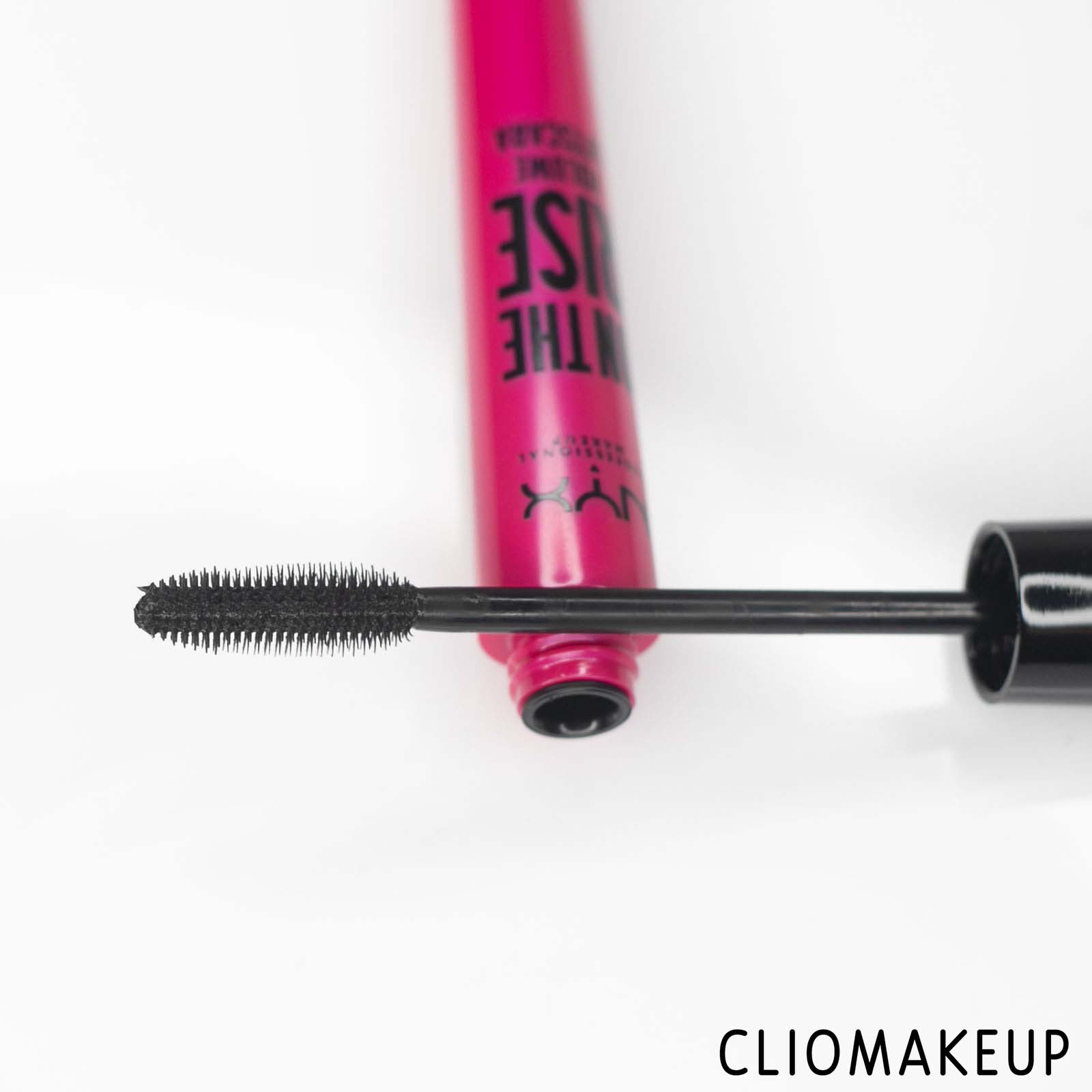 cliomakeup-recensione-mascara-nyx-on-the-rise-volume-liftscara-5