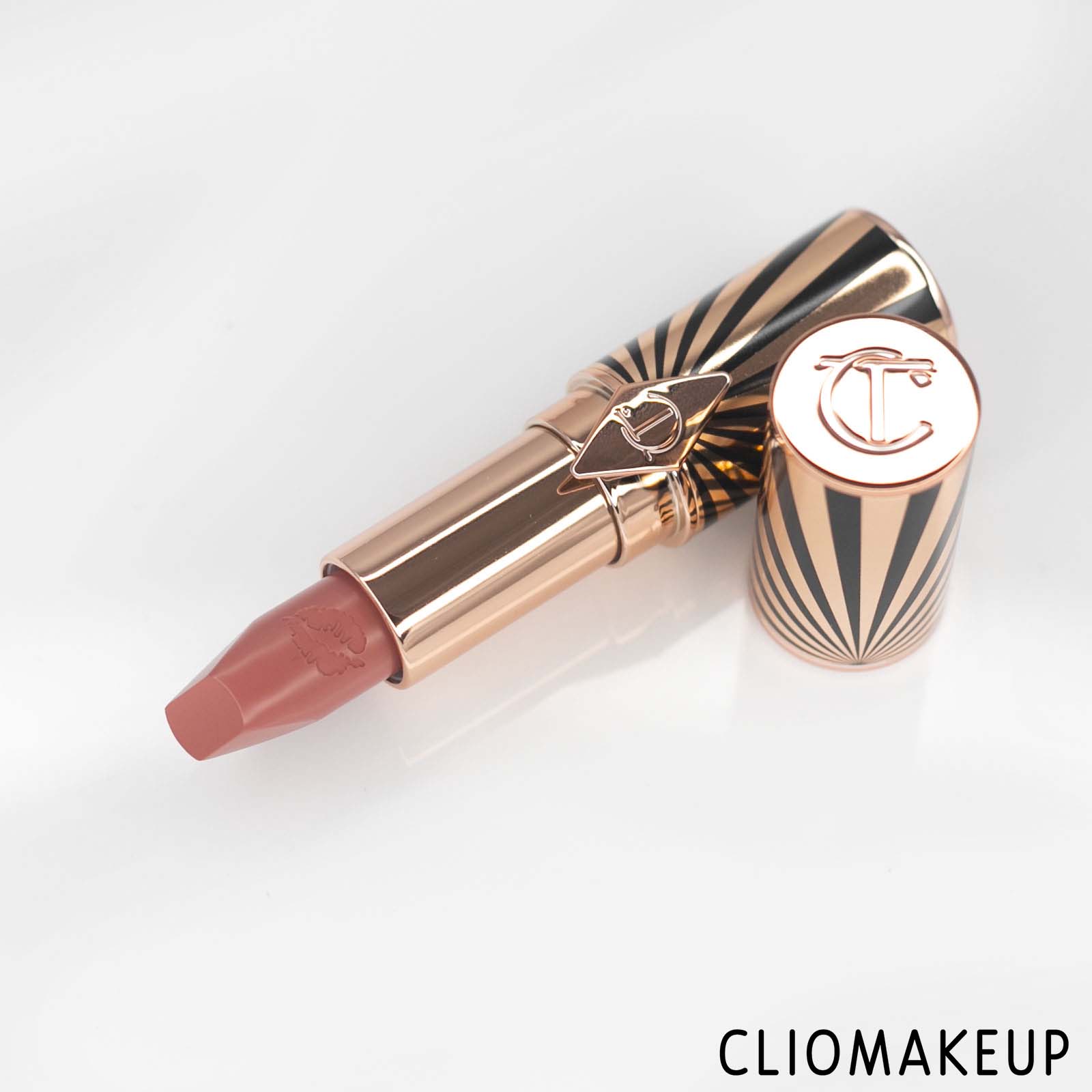 cliomakeup-recensione-rossetti-charlotte-tilbury-hot-lips-2-5