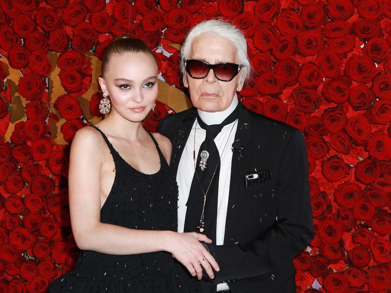 cliomakeup-lily-rose-depp-18-karl-lagerfeld