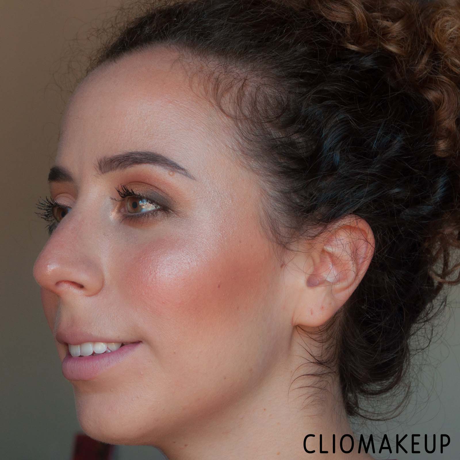 cliomakeup-recensione-bronzer-kiko-sicilian-notes-baked-bronzer-10