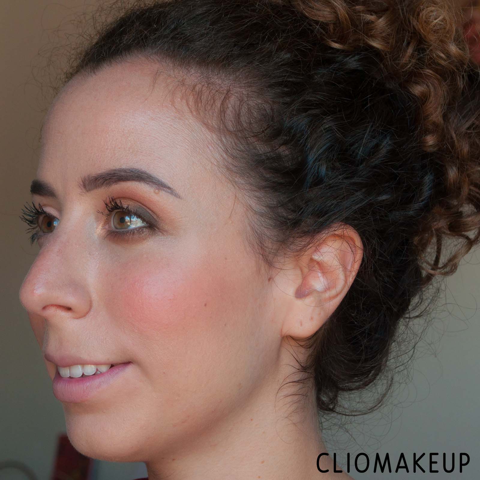 cliomakeup-recensione-bronzer-kiko-sicilian-notes-baked-bronzer-8