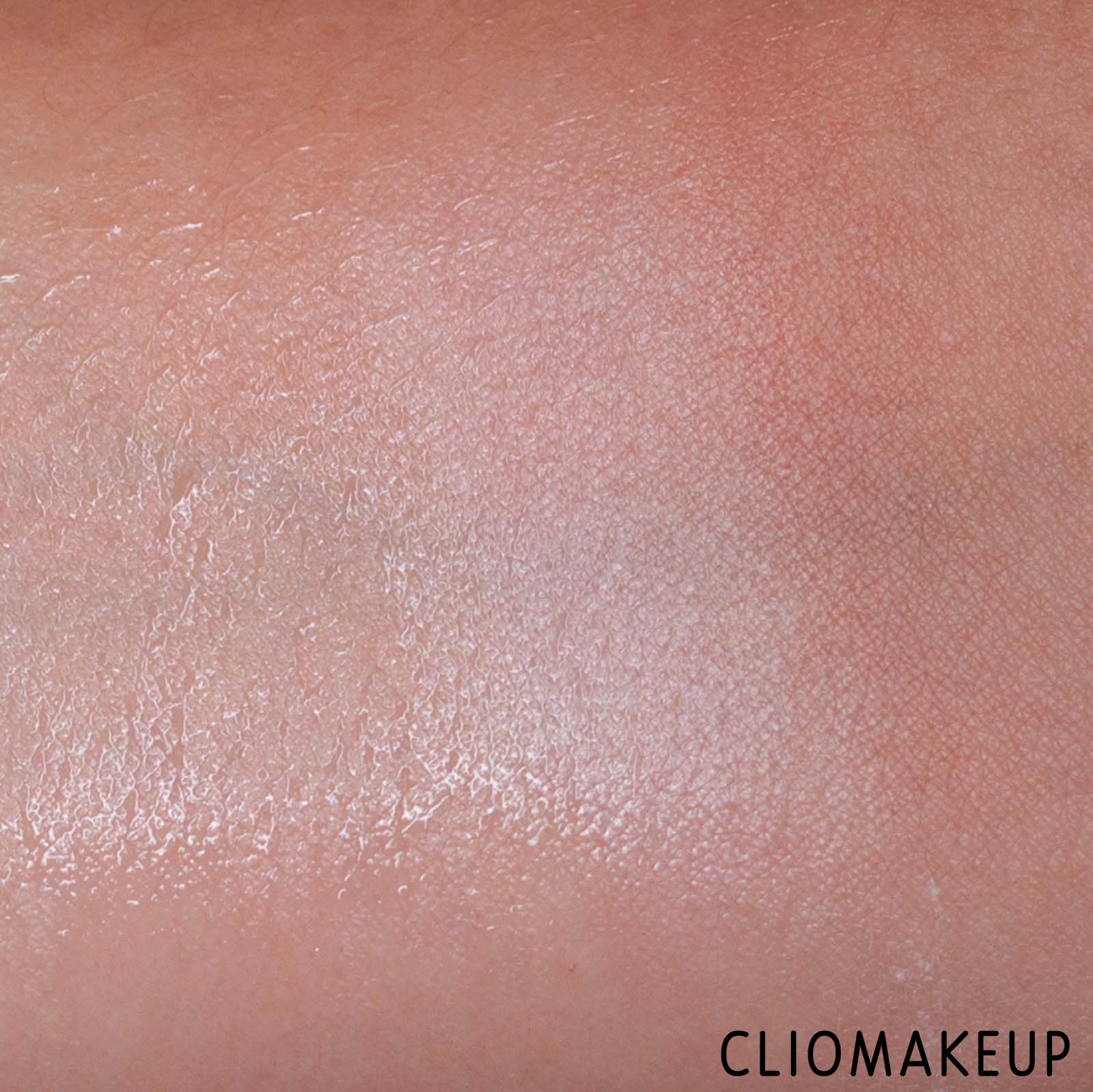 cliomakeup-recensione-cipria-makeup-revolution-translucent-loose-setting-powder-8