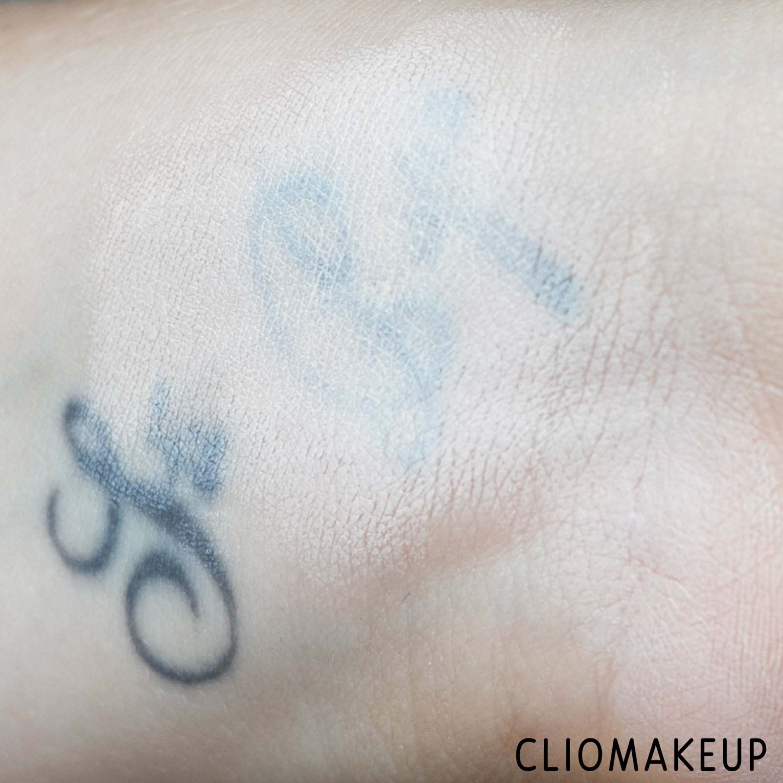 cliomakeup-recensione-correttore-urban-decay-stay-naked-correcting-concealer-8