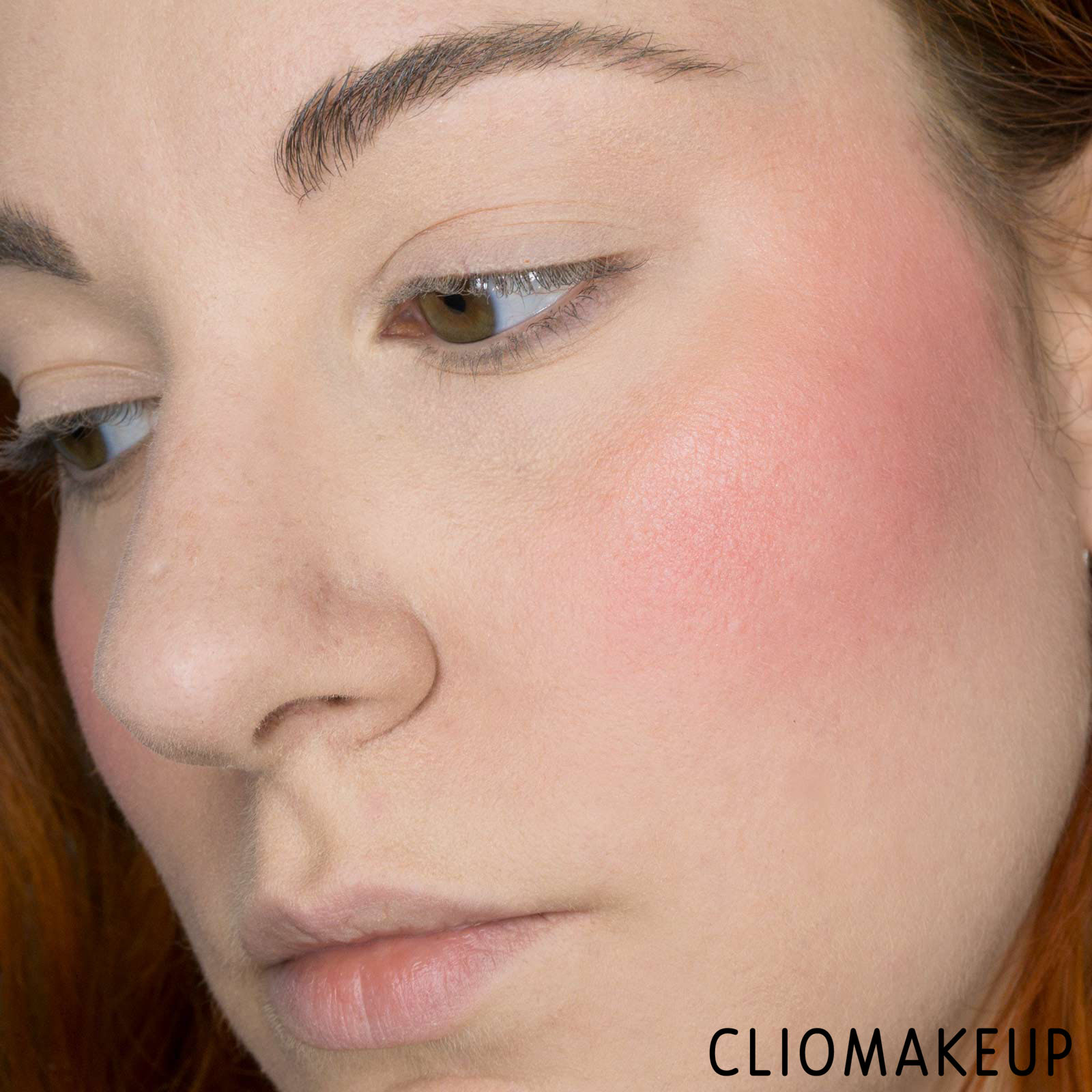 cliomakeup-recensione-palette-blush-essence-x-pac-man-blush-palette-13