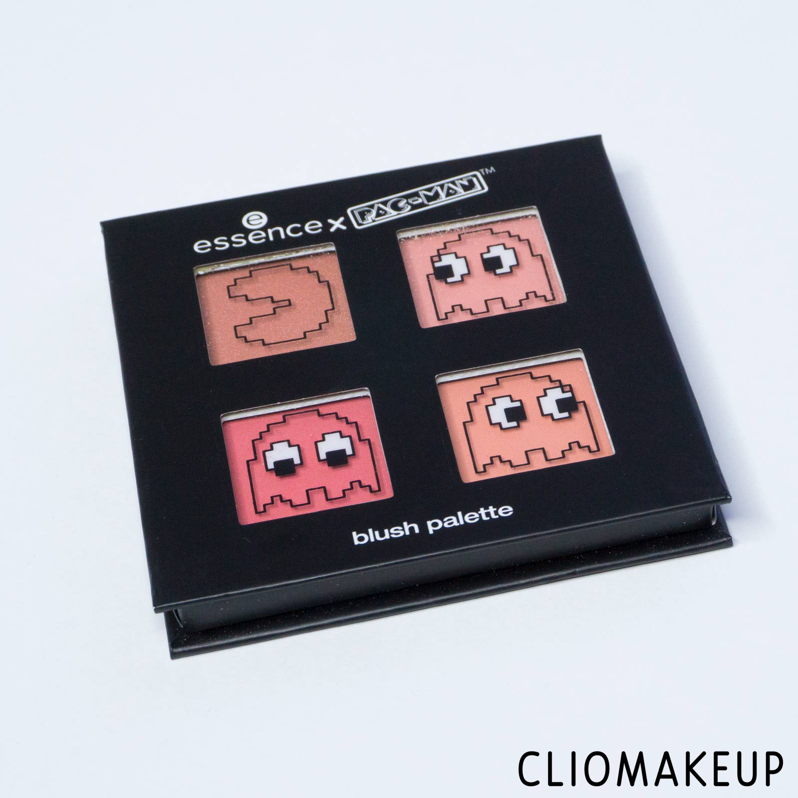 cliomakeup-recensione-palette-blush-essence-x-pac-man-blush-palette-3