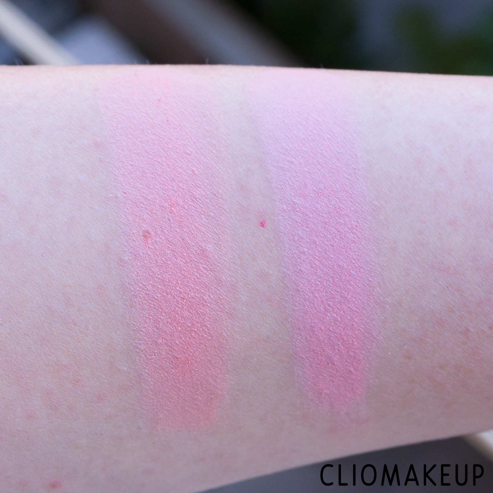 cliomakeup-recensione-palette-blush-essence-x-pac-man-blush-palette-8