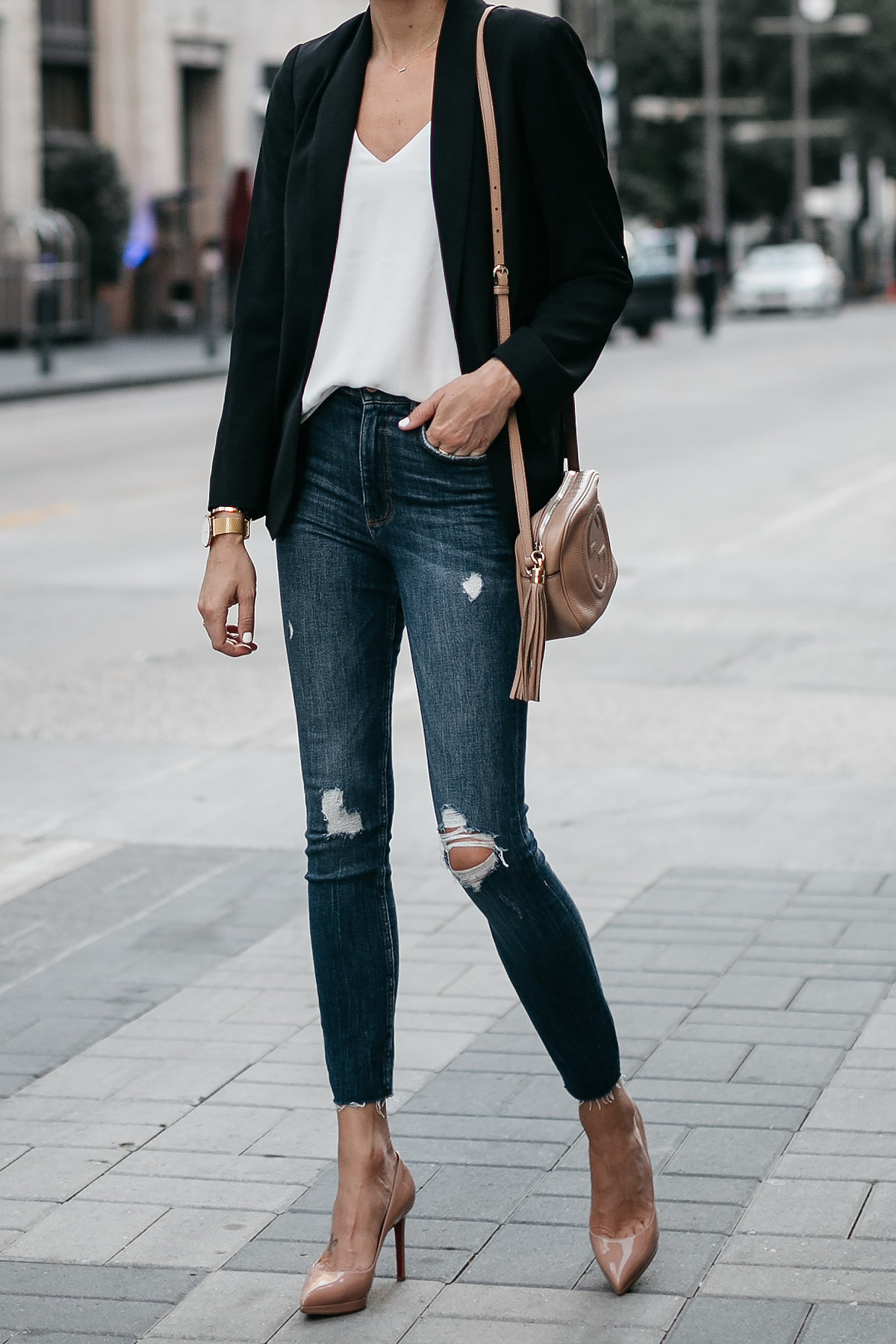 ClioMakeUp-jeans-stretti-9-blazer-elegante.jpg