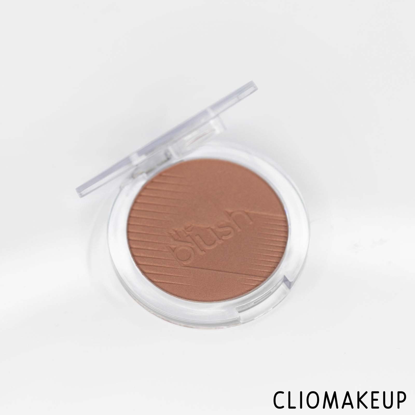 cliomakeup-recensione-blush-essence-the-blush-4