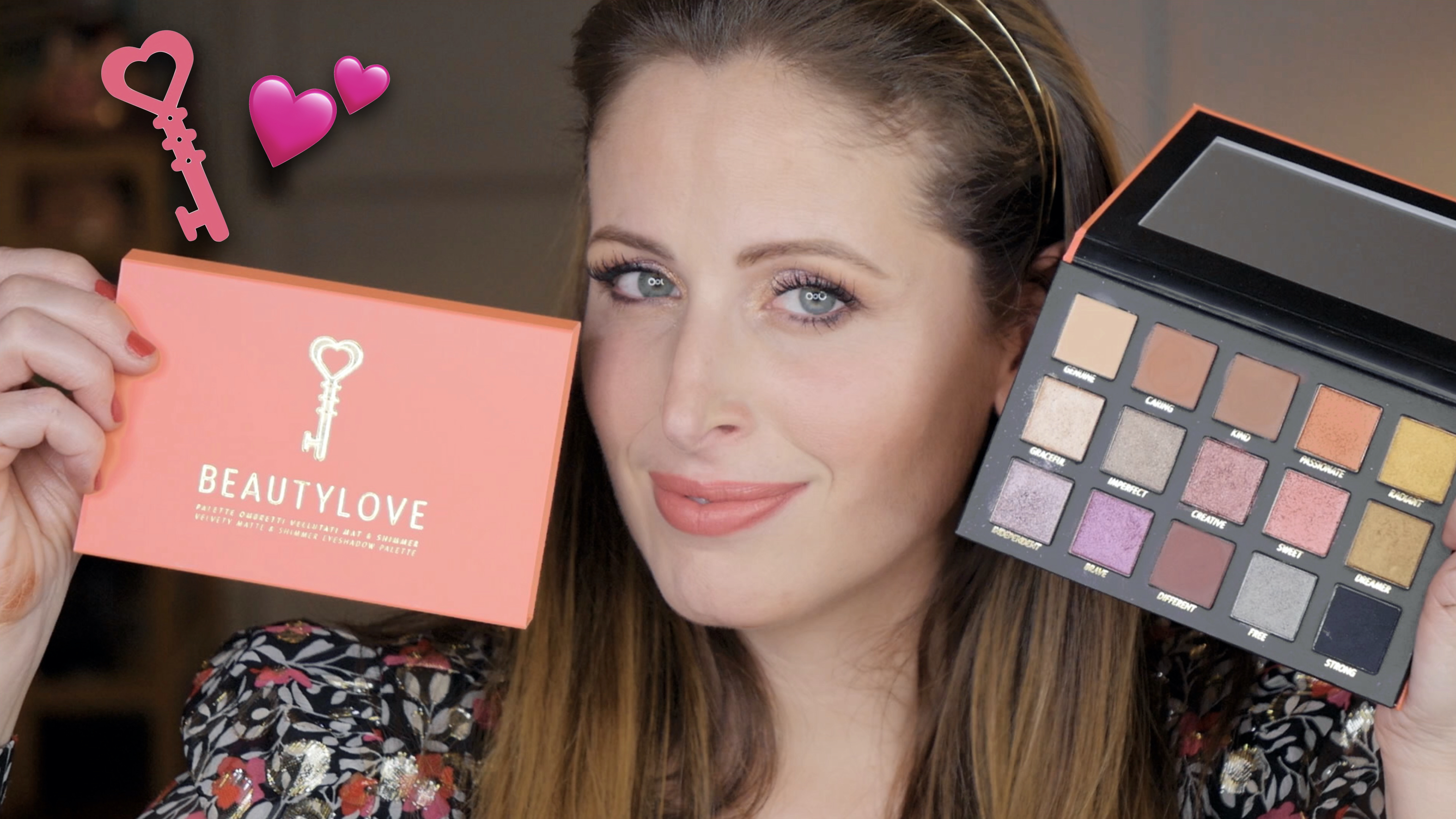 cliomakeup-beautylove-palette-ombretti-vellutati-mat-&-shimmer-1-copertina