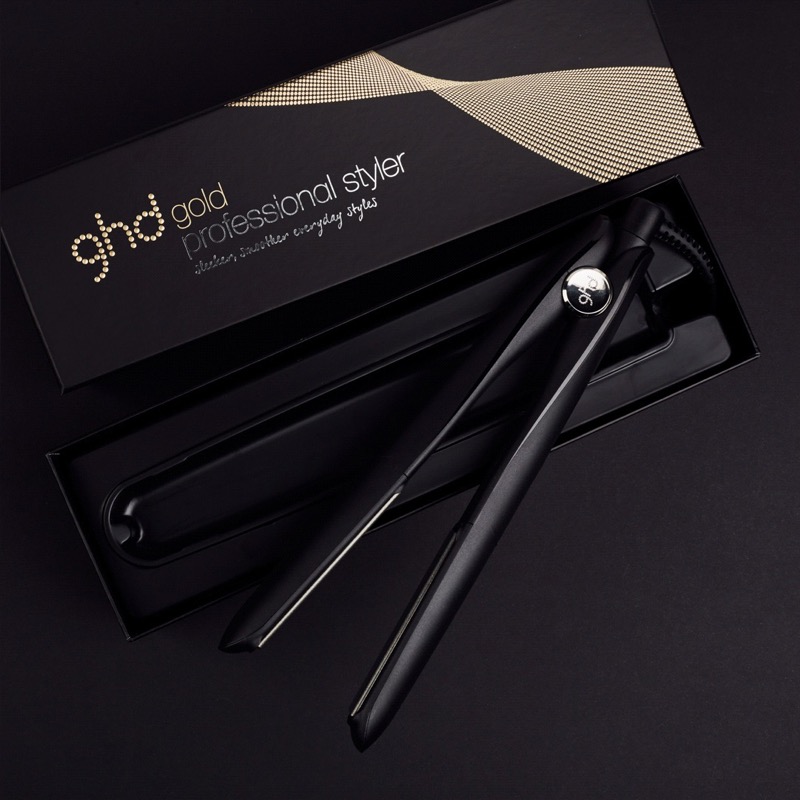 cliomakeup-black-friday-ghd-1-gold