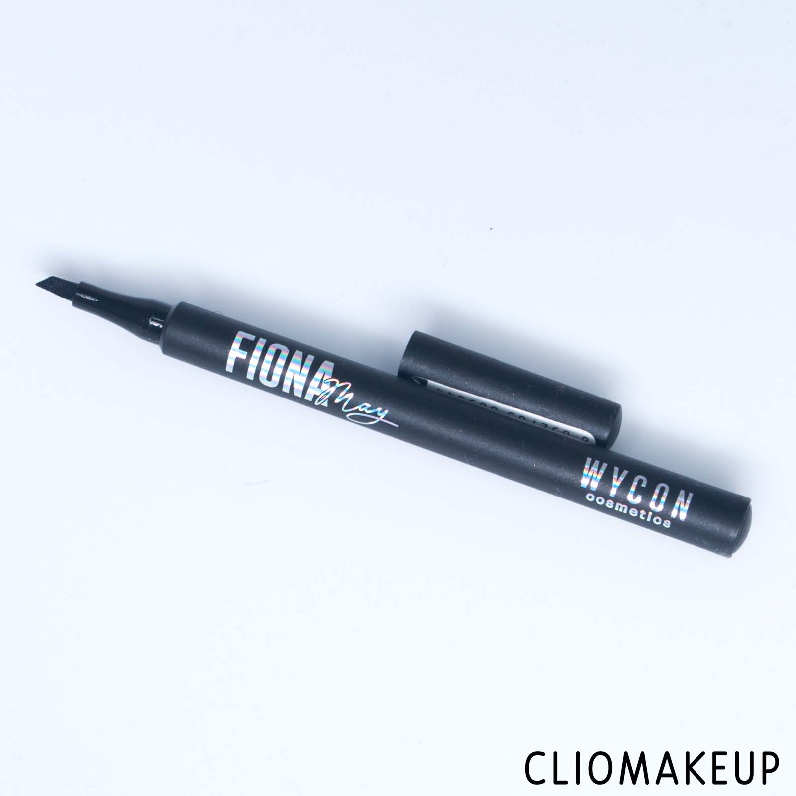 cliomakeup-recensione-eyeliner-wycon-fiona-may-oblique-tip-black-eyeliner-4