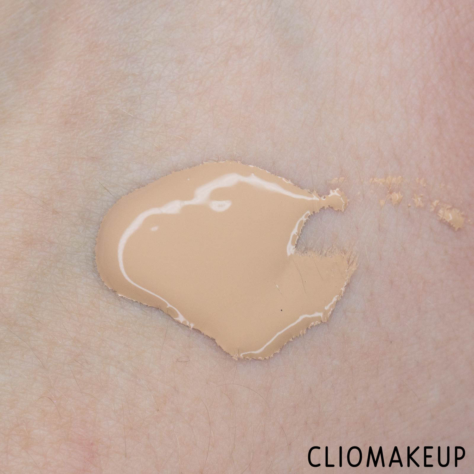 cliomakeup-recensione-fondotinta-maybelline-superstay-24h-longwear-foundation-7