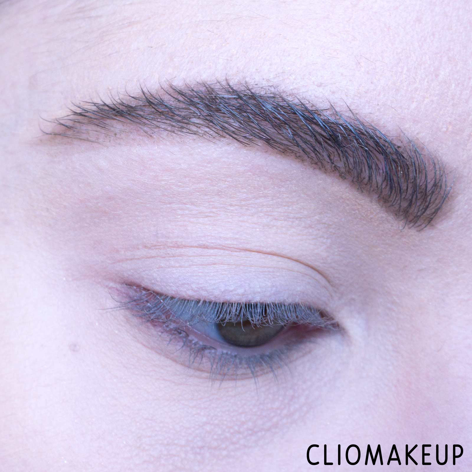 cliomakeup-recensione-gel-sopracciglia-benefit-24hr-brow-setter-12