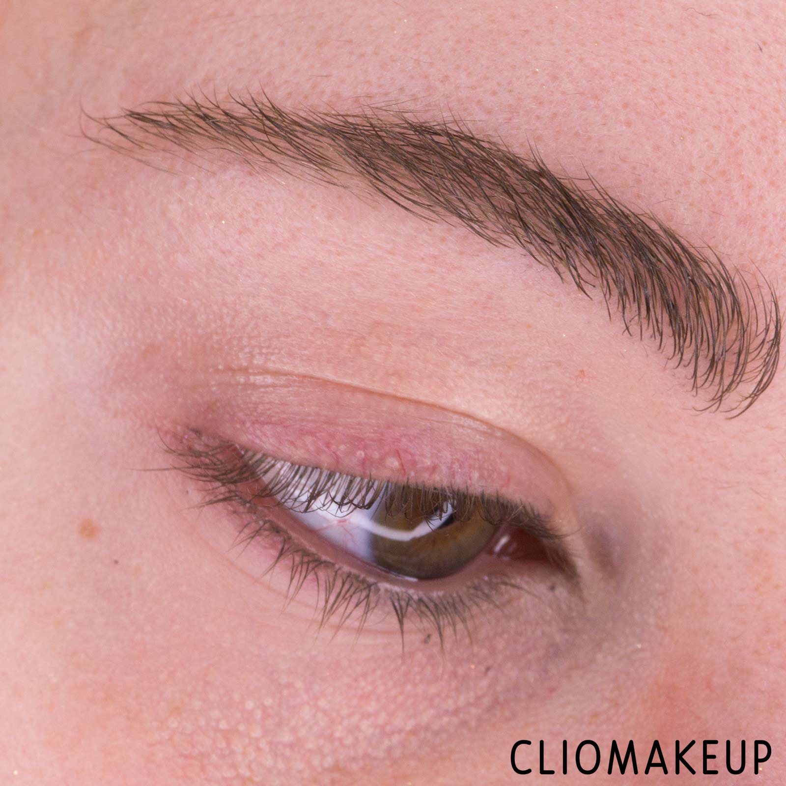 cliomakeup-recensione-gel-sopracciglia-benefit-24hr-brow-setter-9