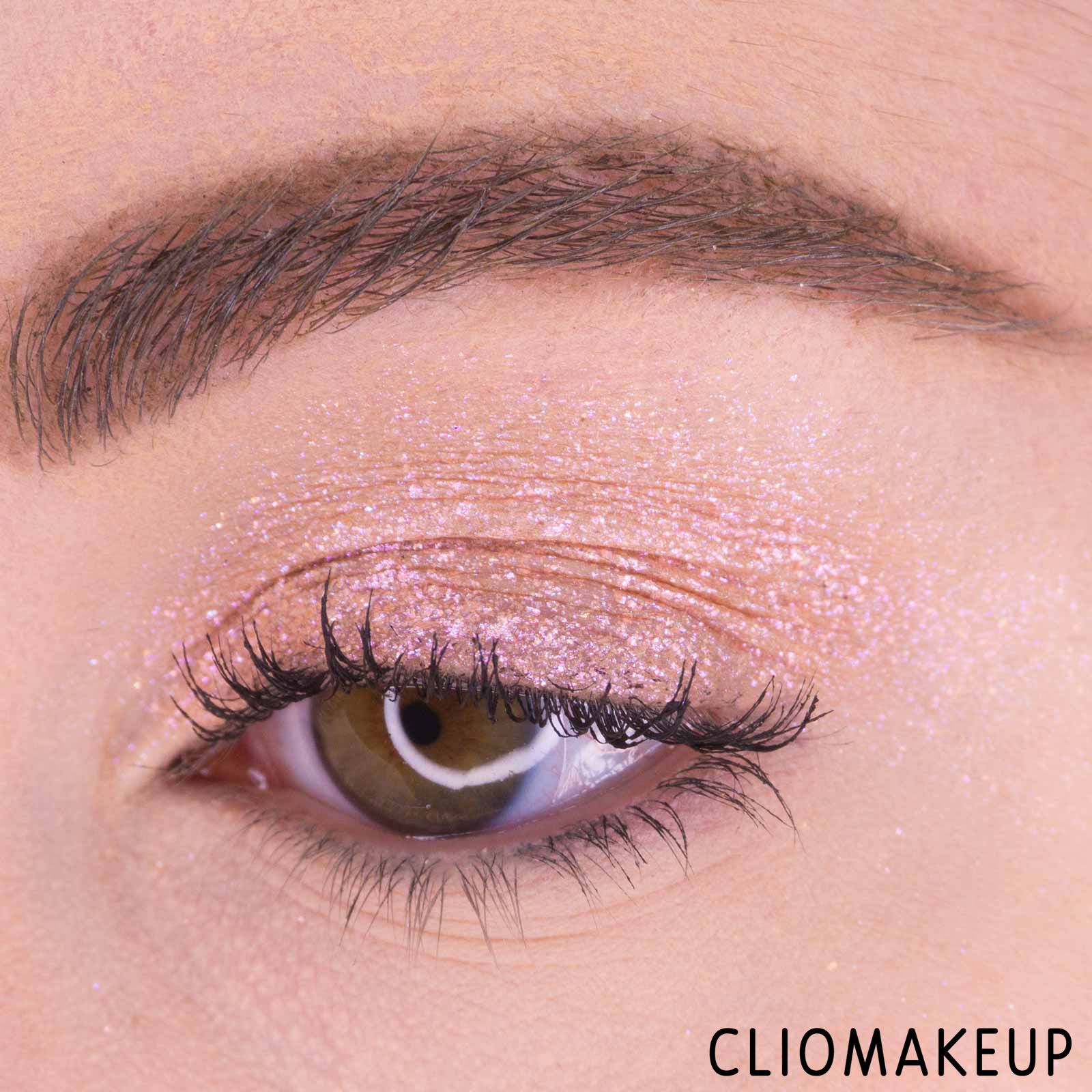 cliomakeup-recensione-ombretti-liquidi-lottie-london-eye-foil-metallic-eyeshadow-topper-13