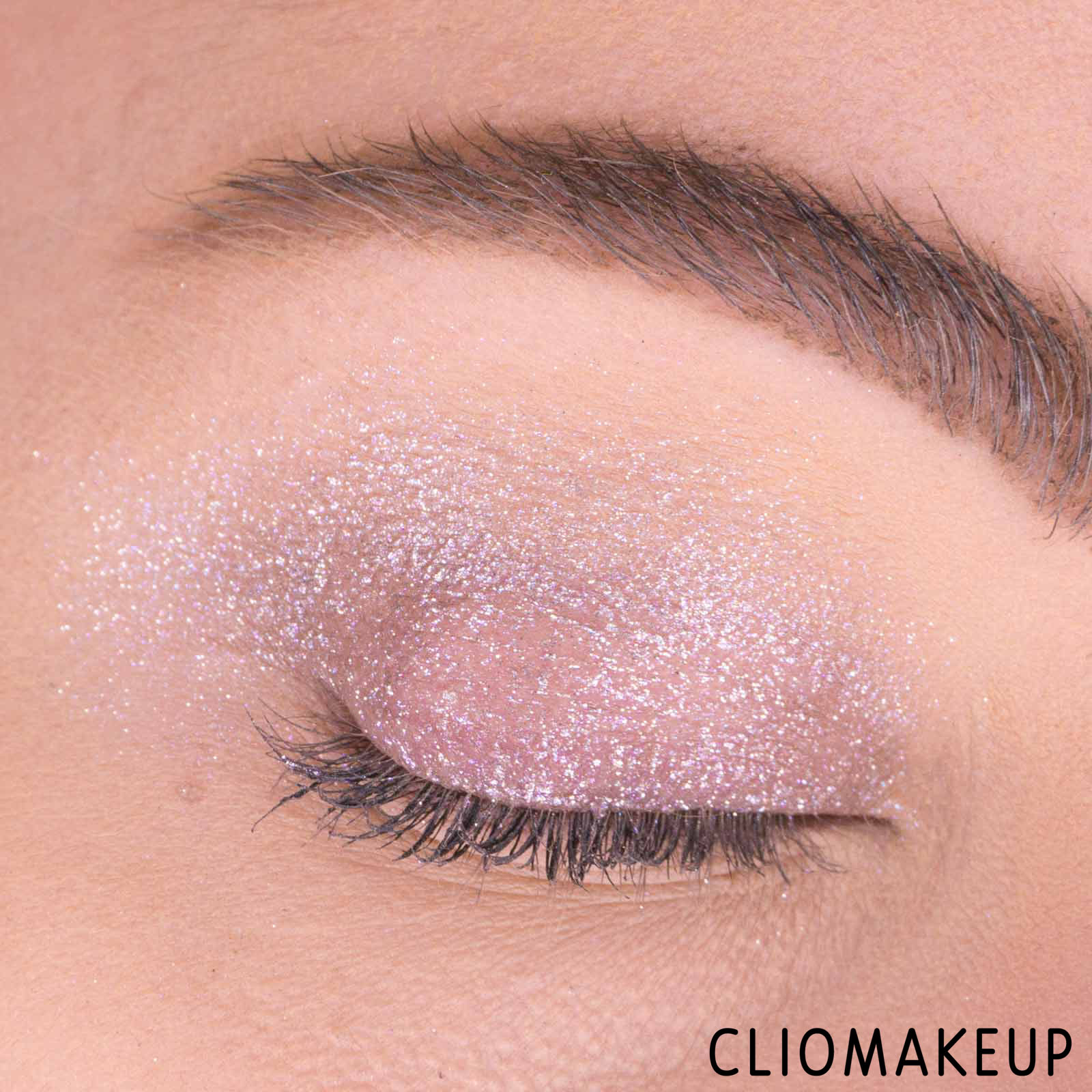 cliomakeup-recensione-ombretti-liquidi-lottie-london-eye-foil-metallic-eyeshadow-topper-15