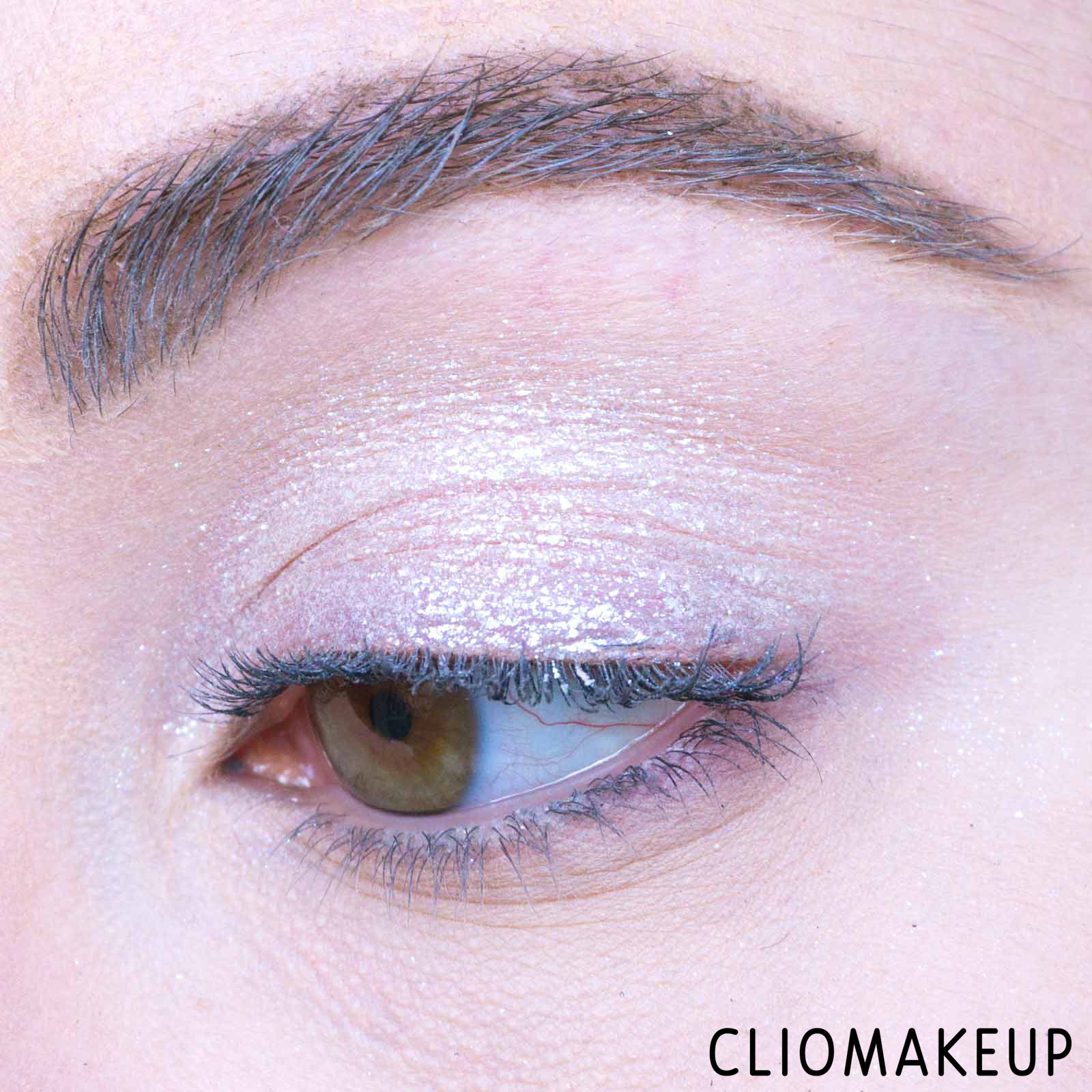 cliomakeup-recensione-ombretti-liquidi-lottie-london-eye-foil-metallic-eyeshadow-topper-16