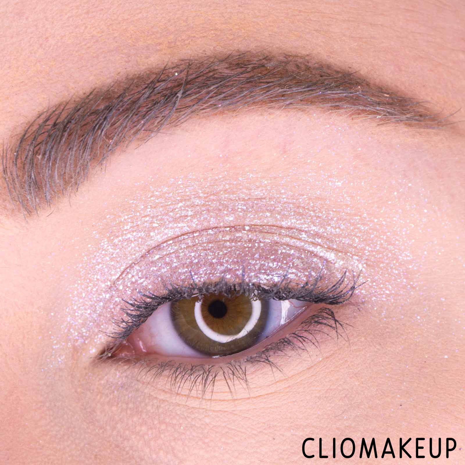 cliomakeup-recensione-ombretti-liquidi-lottie-london-eye-foil-metallic-eyeshadow-topper-17