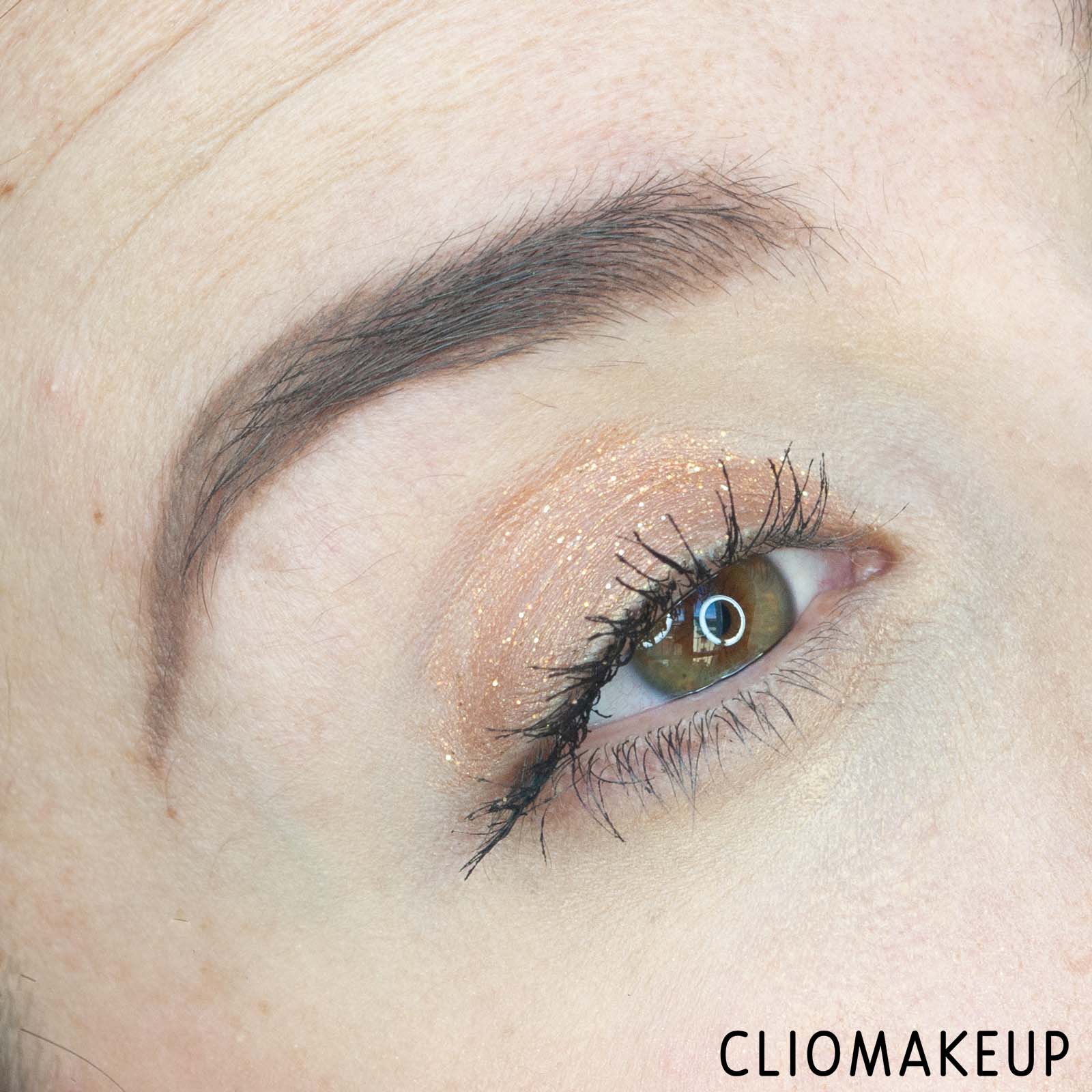 cliomakeup-recensione-ombretti-liquidi-stila-all-fired-up-glitter-e-glow-liquid-eyeshadow-set-11