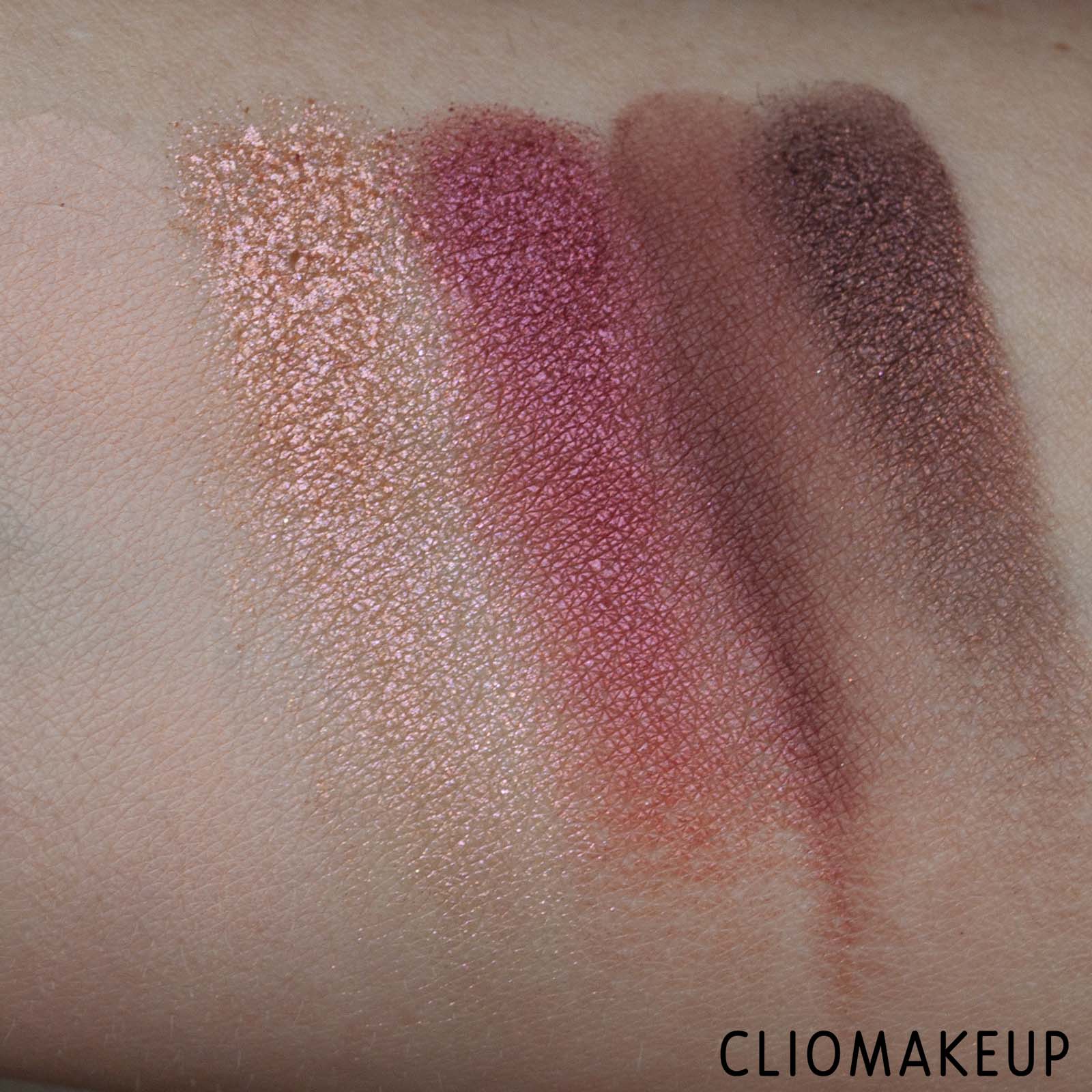 cliomakeup-recensione-palette-haus-laboratories-glam-room-no1-eye-shadow-palette-6