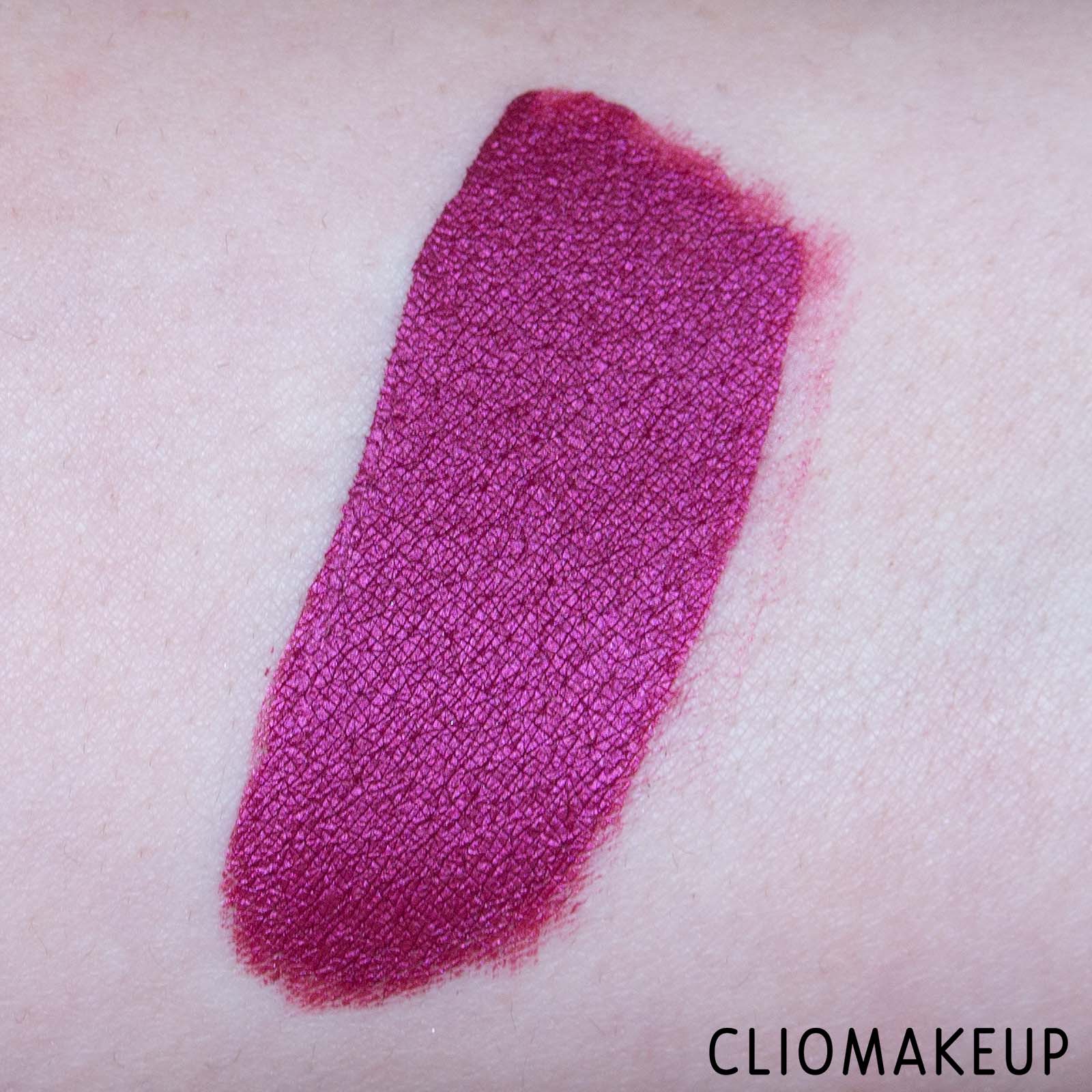 cliomakeup-recensione-rossetto-liquido-kiko-party-all-night-metallic-lip-paint-8