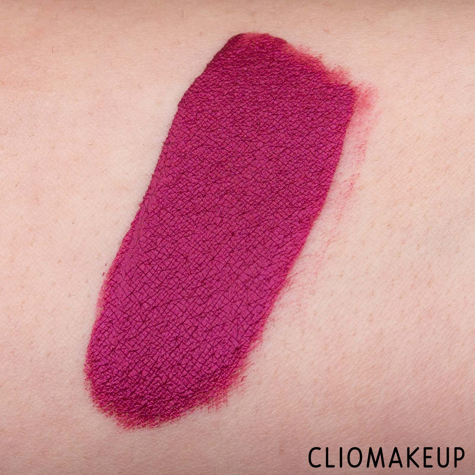 cliomakeup-recensione-rossetto-liquido-kiko-party-all-night-metallic-lip-paint-9