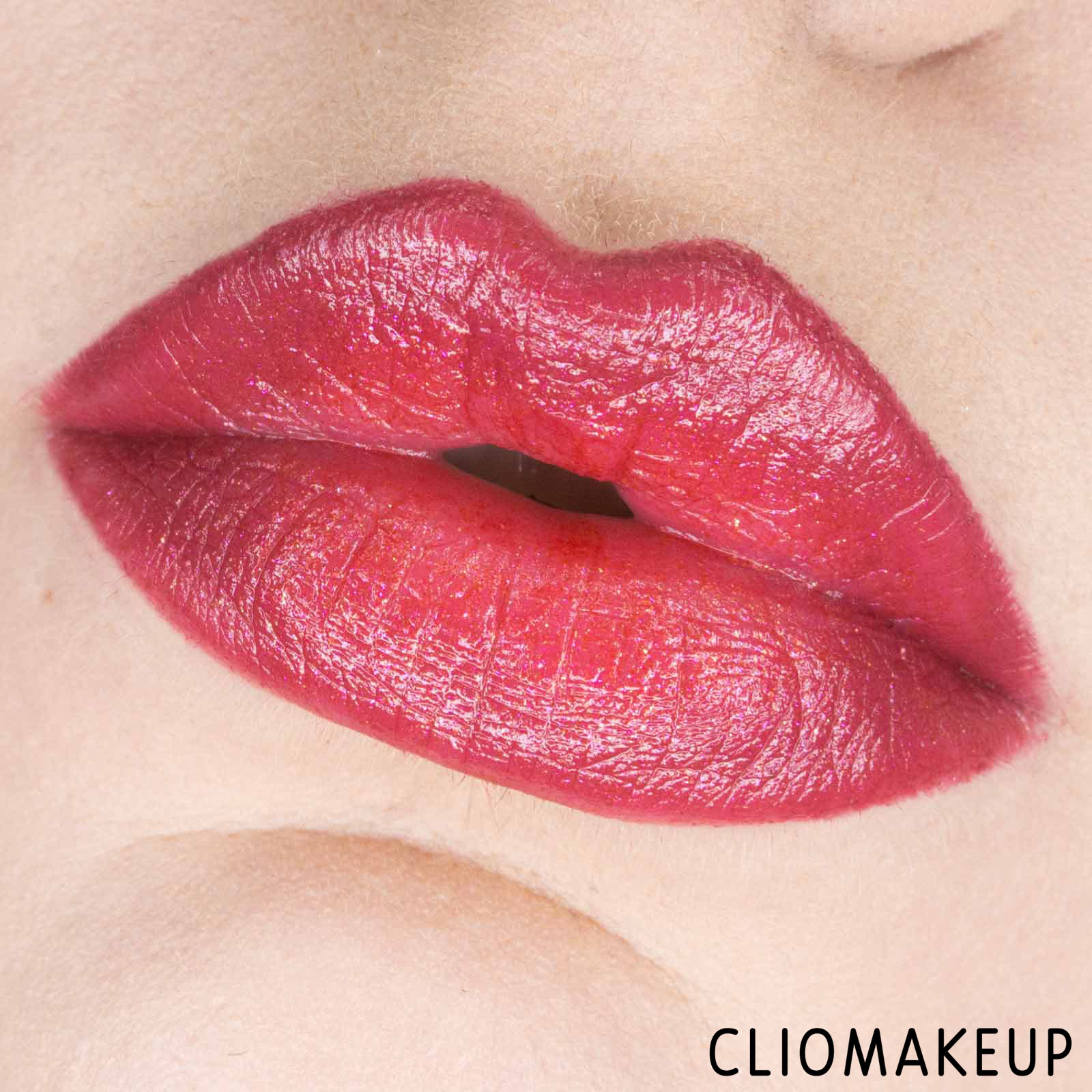 cliomakeup-recensione-rossetto-pupa-im-precious-rossetto-effetto-scintillante-13