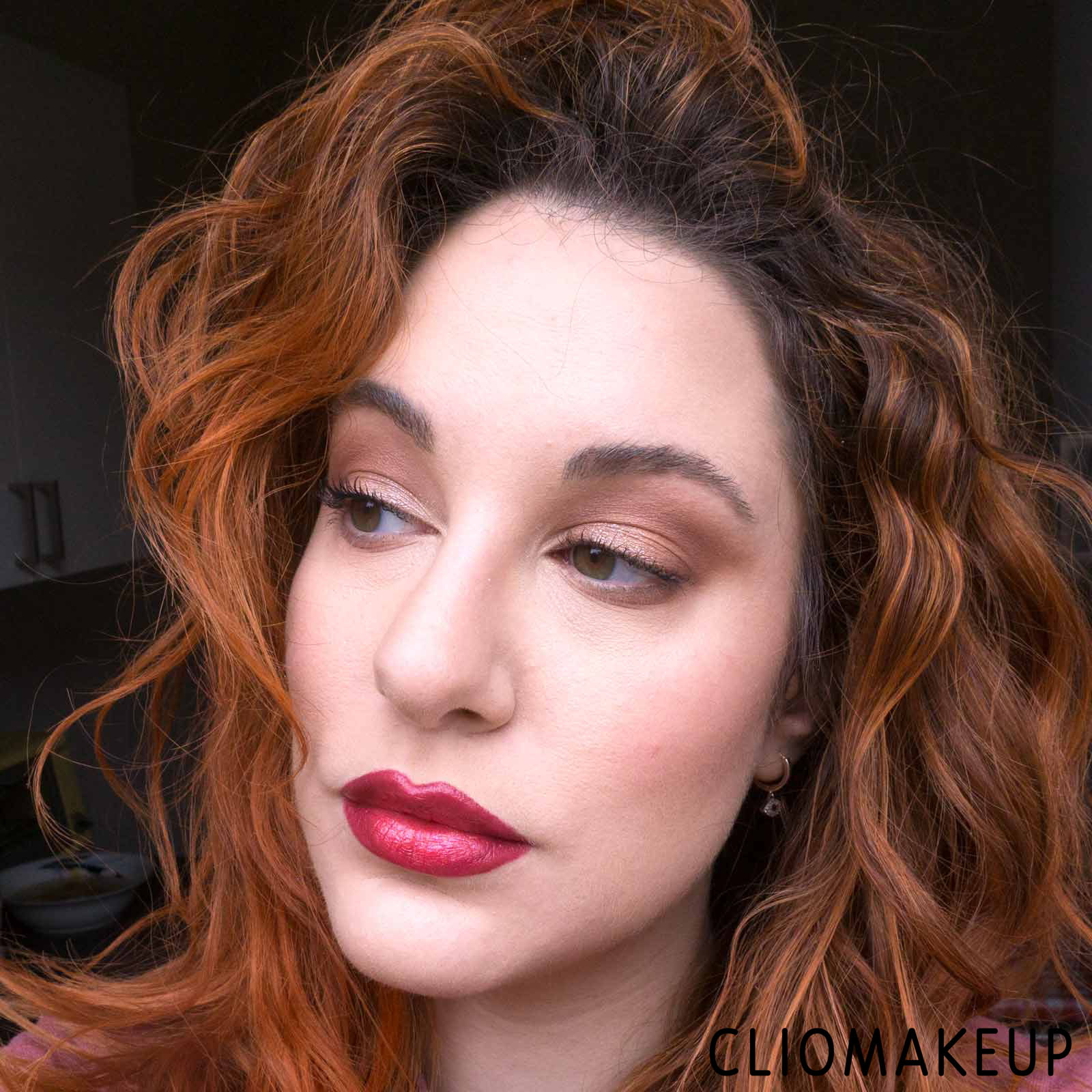 cliomakeup-recensione-rossetto-pupa-im-precious-rossetto-effetto-scintillante-14