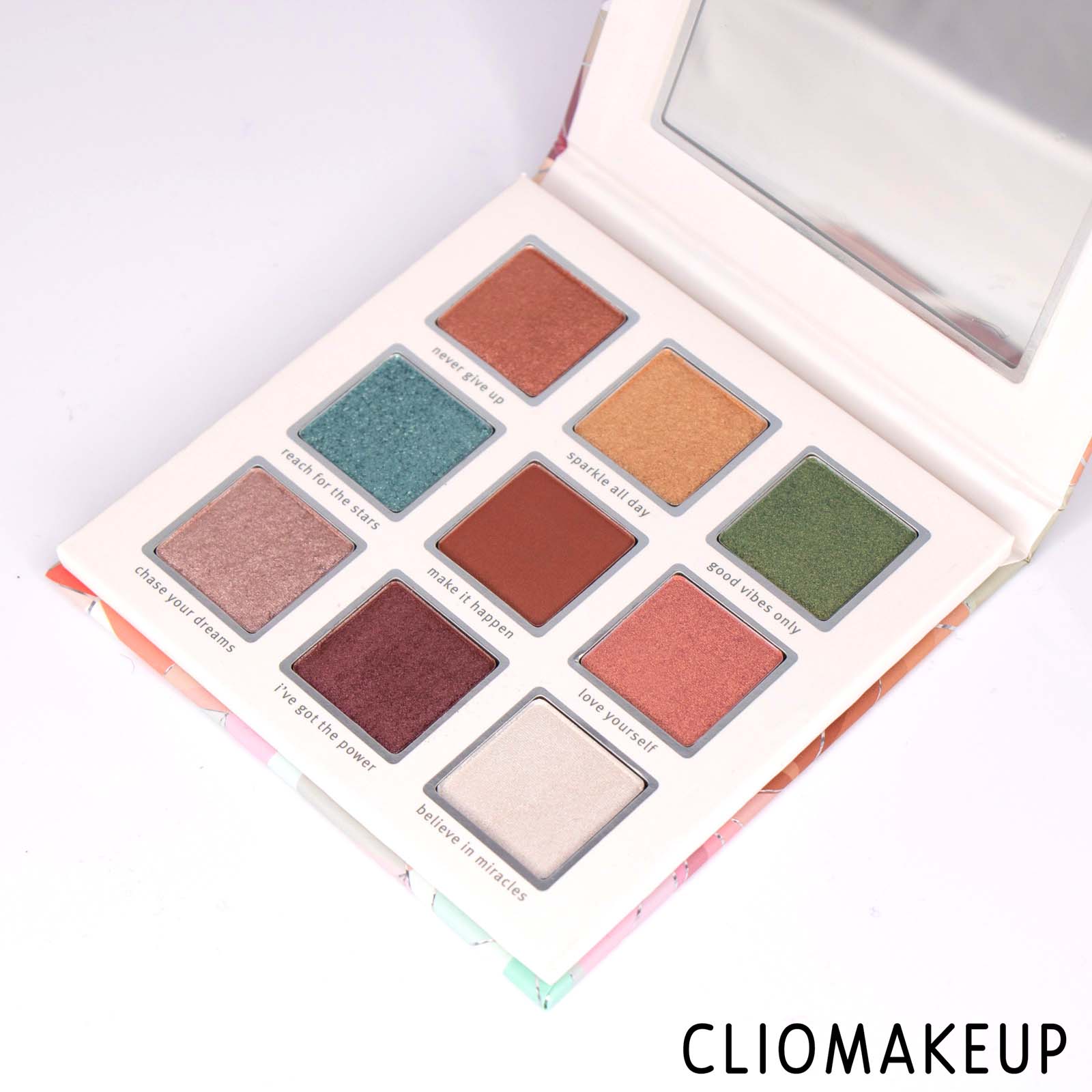 recensione-cliomakeup-palette-essence-crystal-power-eyeshadow-palette-4