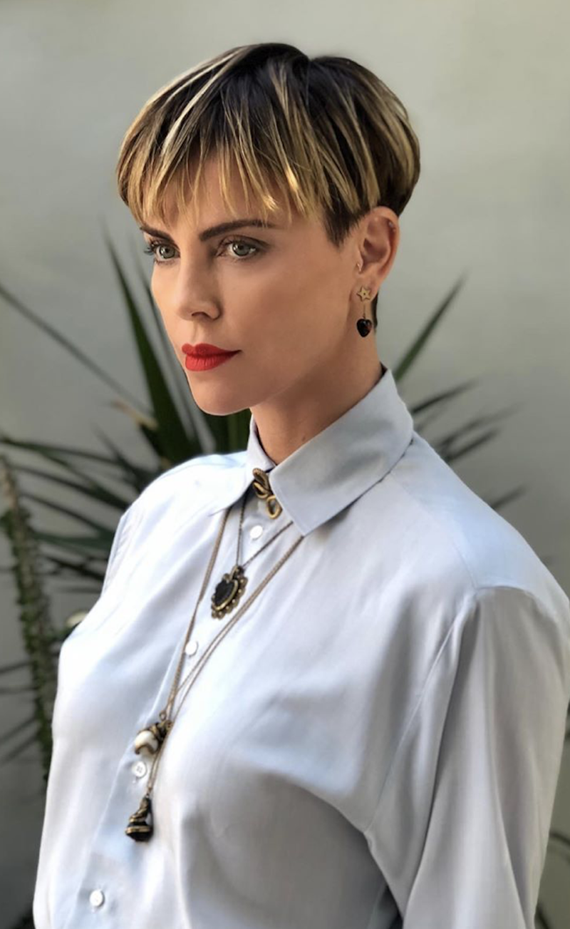 cliomakeup-bowl-cut-3-charlize-theron