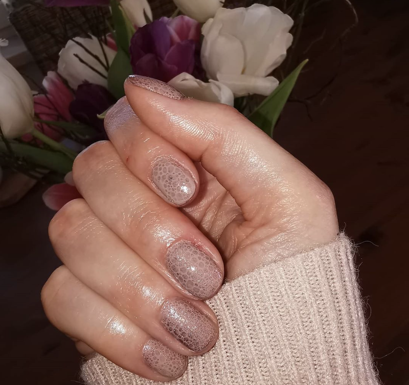 cliomakeup-bubble-nails-11-nude