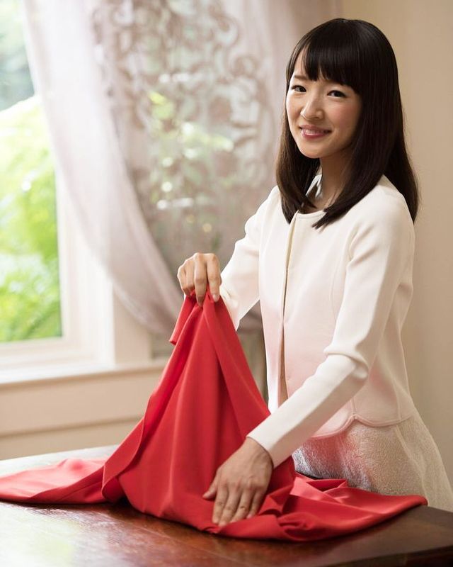 Marie Kondo: come funziona il metodo per riordinare la casa