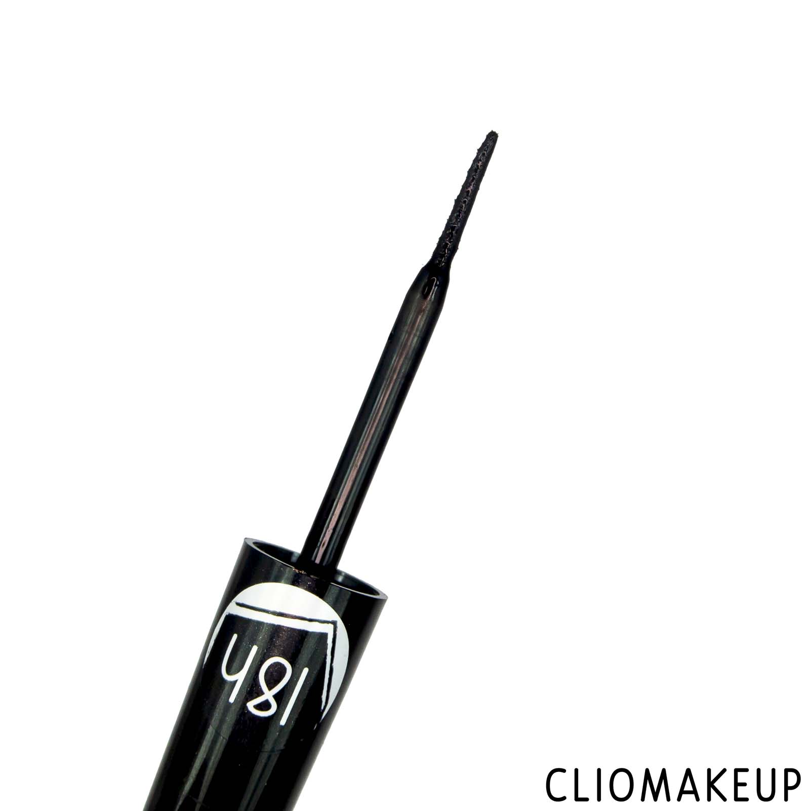 cliomakeup-recensione-eyeliner-essence-super-last-eyeliner-deep-black-5