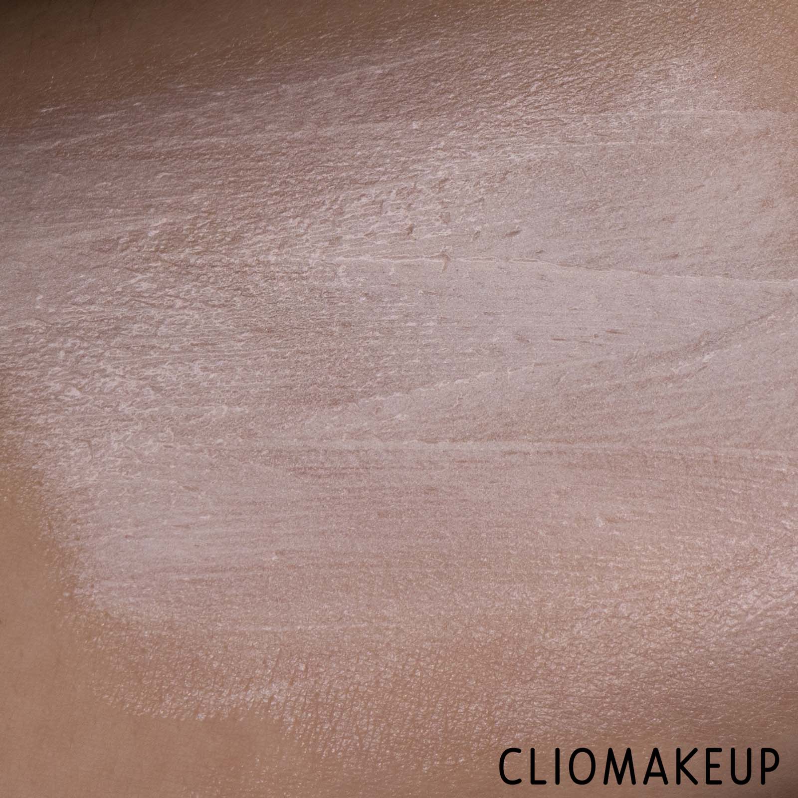 cliomakeup-recensione-illuminante-essence-crystal-dreams-luminizer-9