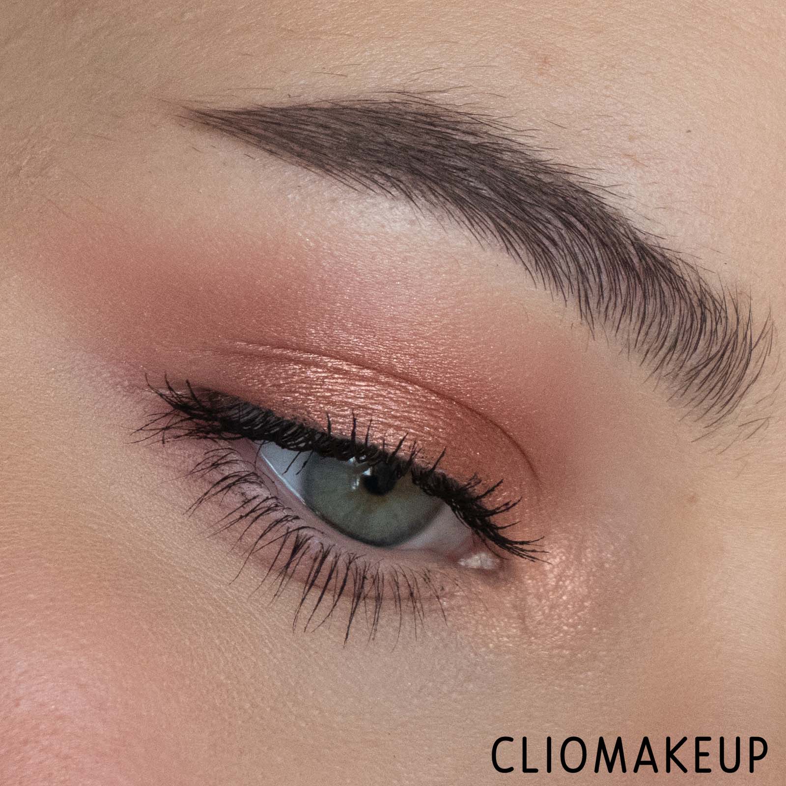 cliomakeup-recensione-matita-sopracciglia-essence-superlast-24h-wywbrow-pomade-pencil-12