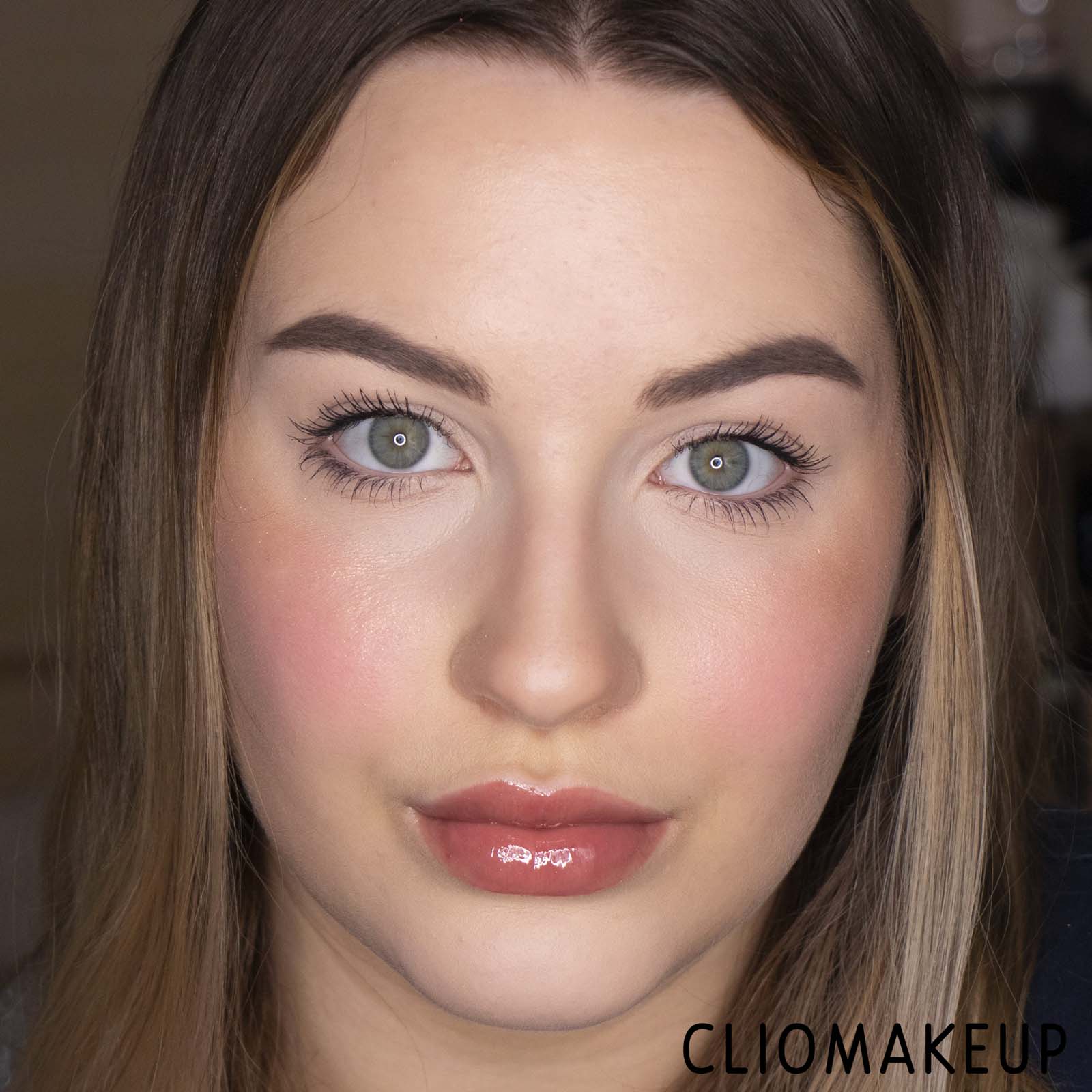 cliomakeup-recensione-matita-sopracciglia-essence-superlast-24h-wywbrow-pomade-pencil-15