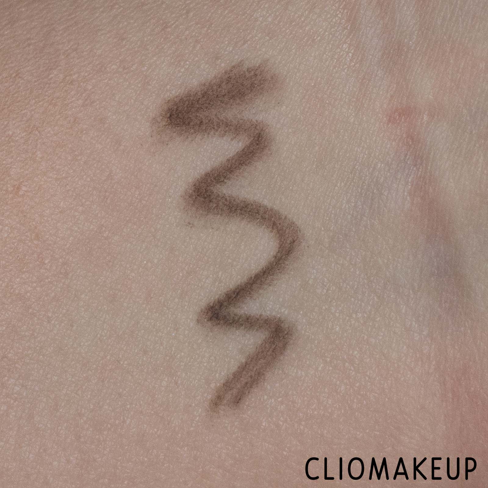 cliomakeup-recensione-matita-sopracciglia-essence-superlast-24h-wywbrow-pomade-pencil-6