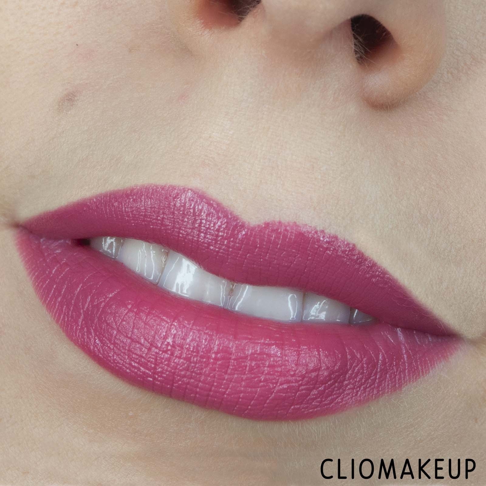 cliomakeup-recensione-rossetto-mac-petal-power-amplified-creme-lipstick-11