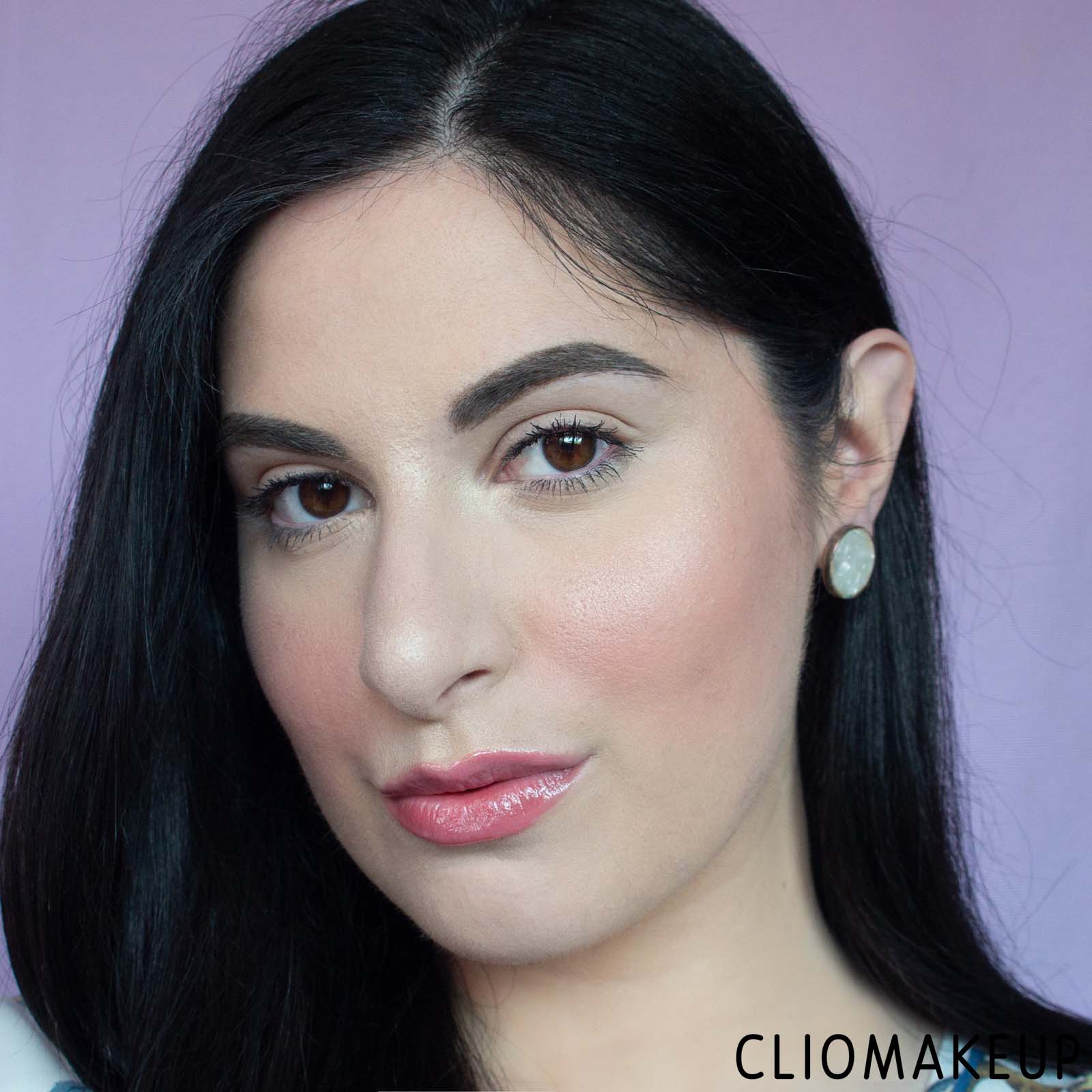 cliomakeup-recensione-blush-i-love-revolution-heart-breakers-matte-blush-14