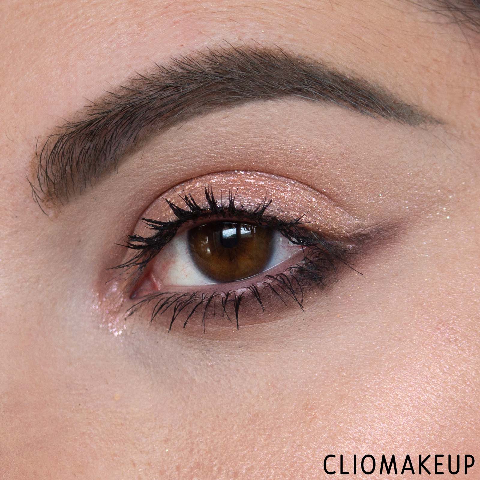 cliomakeup-recensione-ombretti-liquidi-stila-iridescent-glitter-and-glow-eyeshadow-set-11