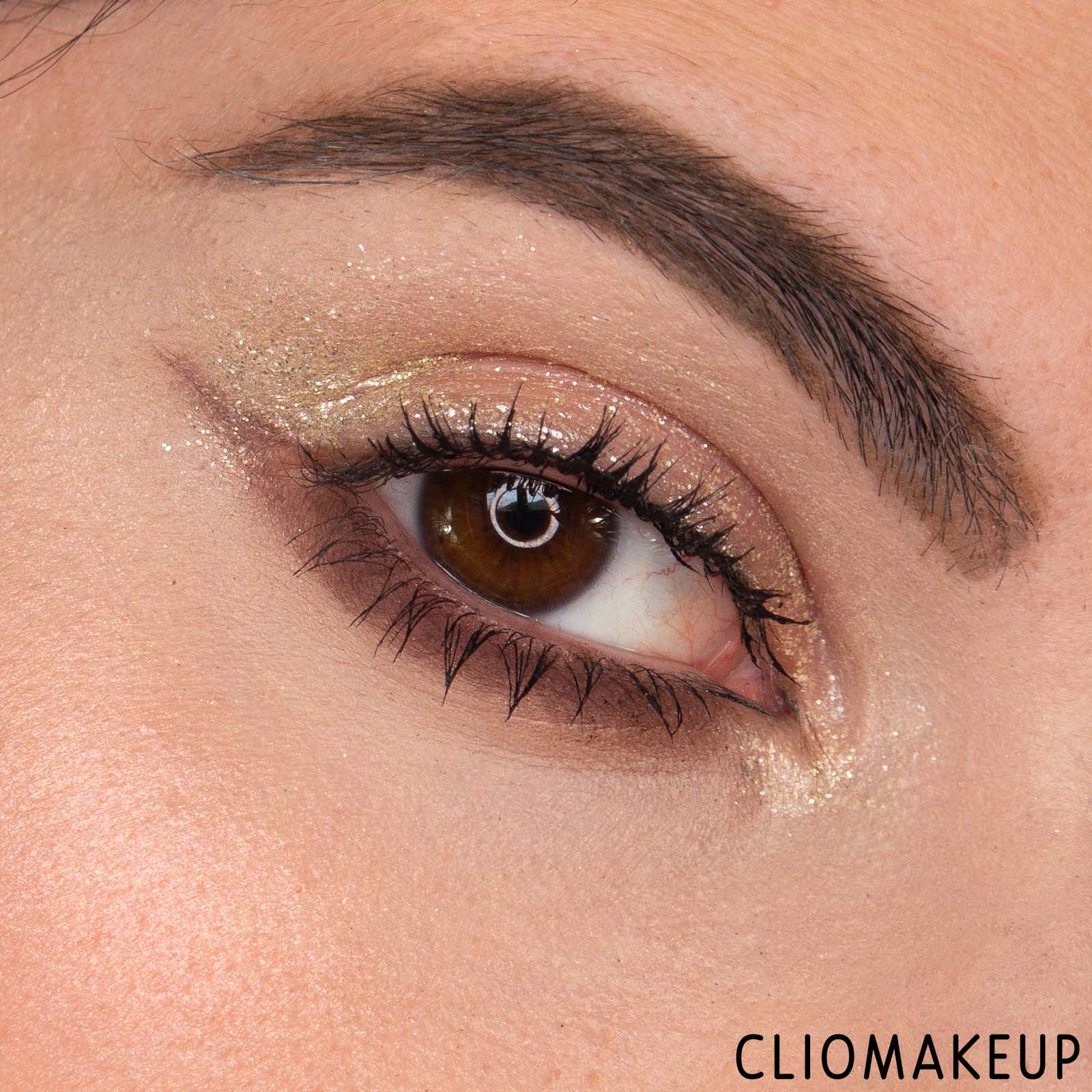 cliomakeup-recensione-ombretti-liquidi-stila-iridescent-glitter-and-glow-eyeshadow-set-9