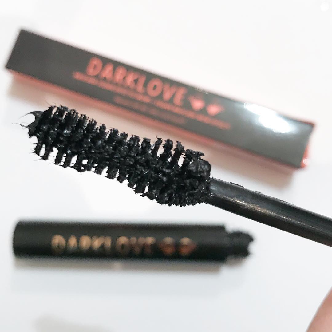 Cliomakeup-lip-bal&glam-tutu-coccolove-11-mascara-darklove