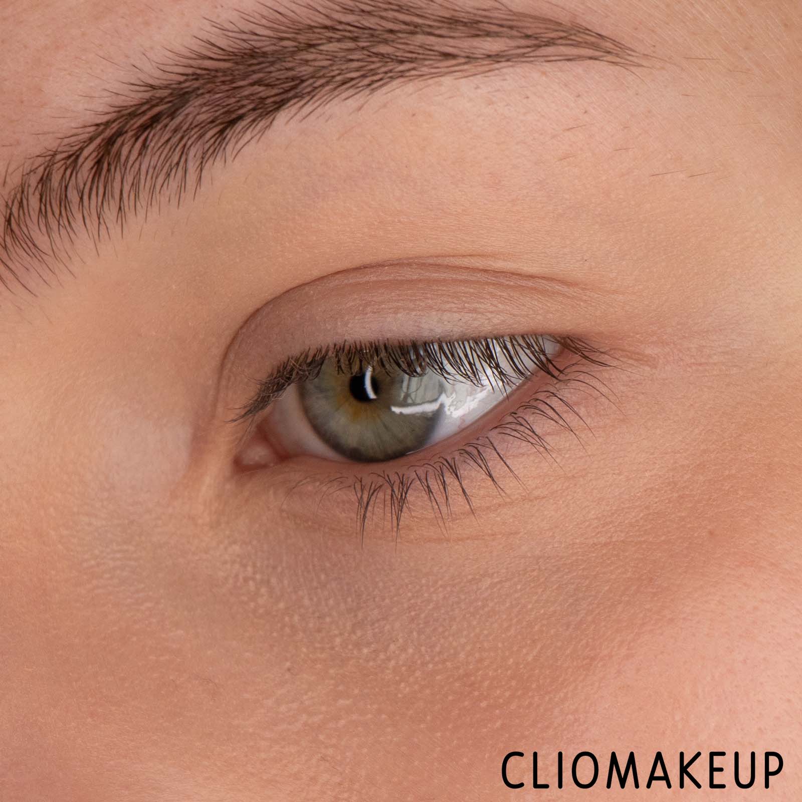 cliomakeup-recensione-correttore-essence-high-beauty-under-eye-brightening-concealer-13